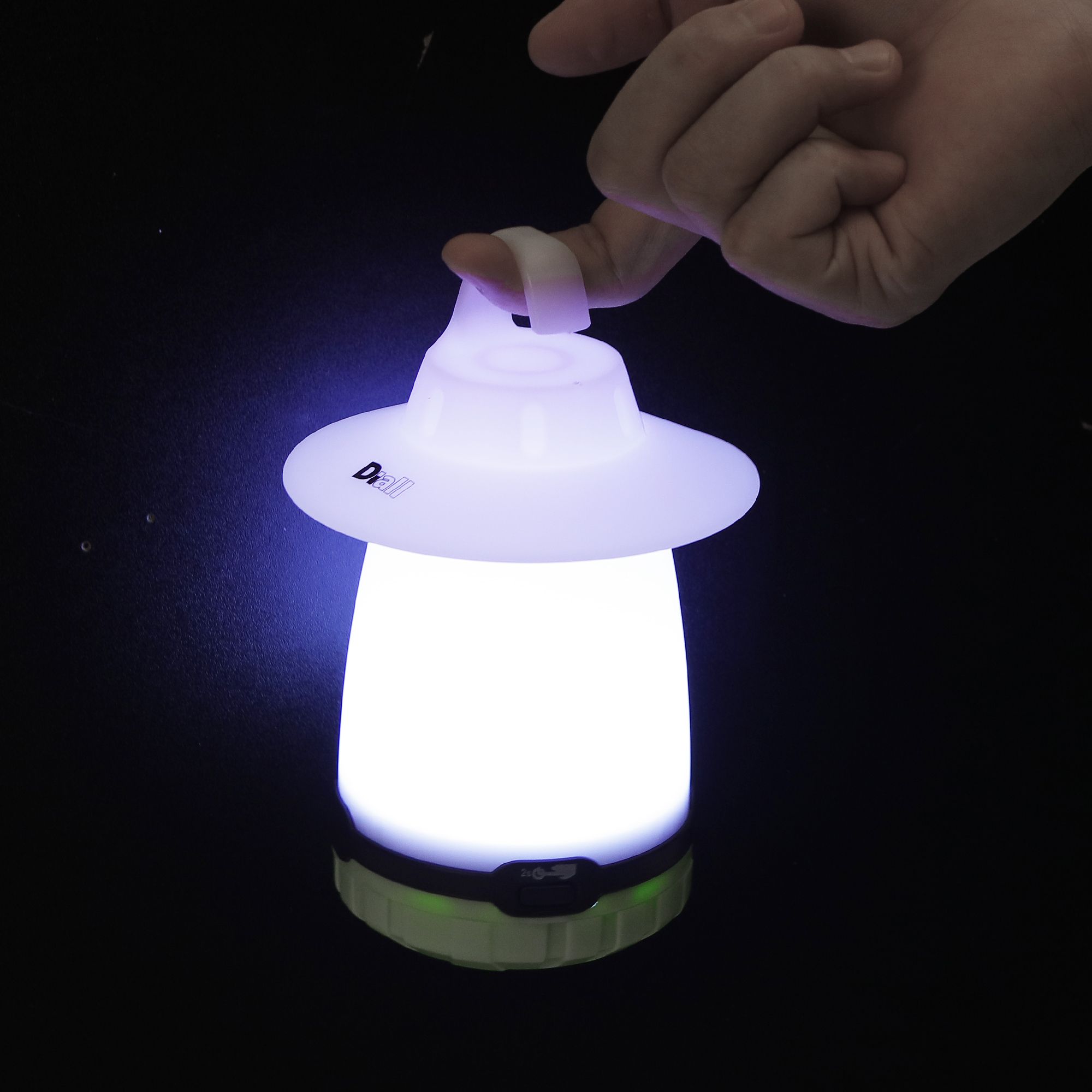 Battery powered shop led lantern