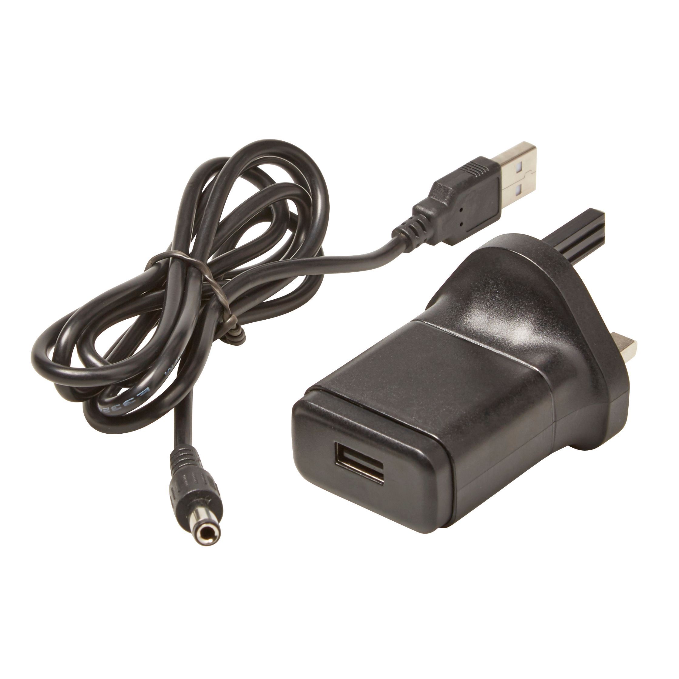 Diall Black & yellow Rechargeable 190lm LED Torch