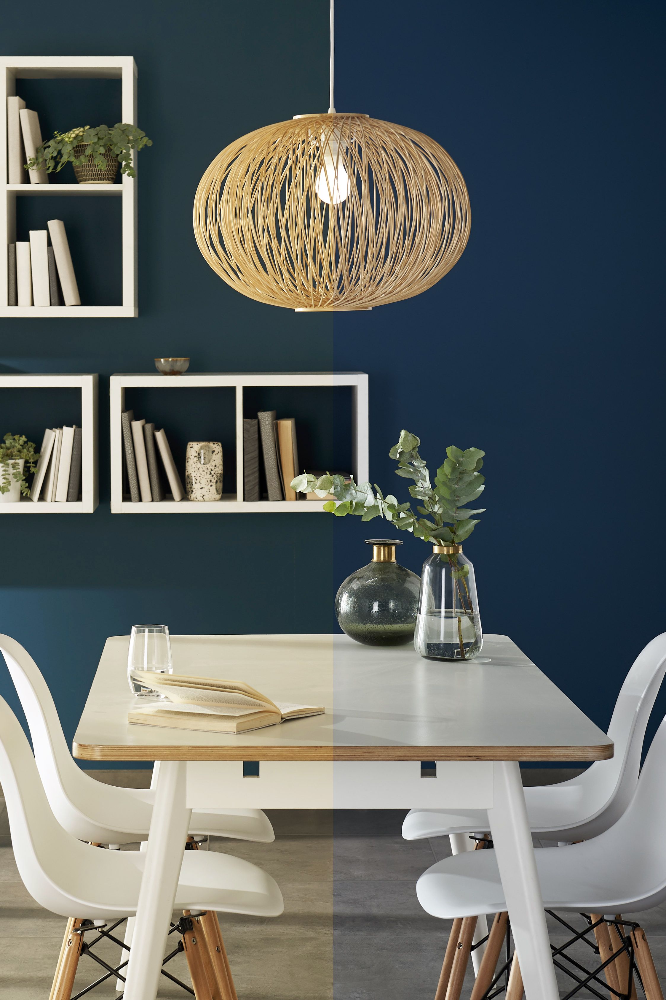 Diall E27 9W 806lm GLS Warm white & neutral white LED Light bulb
