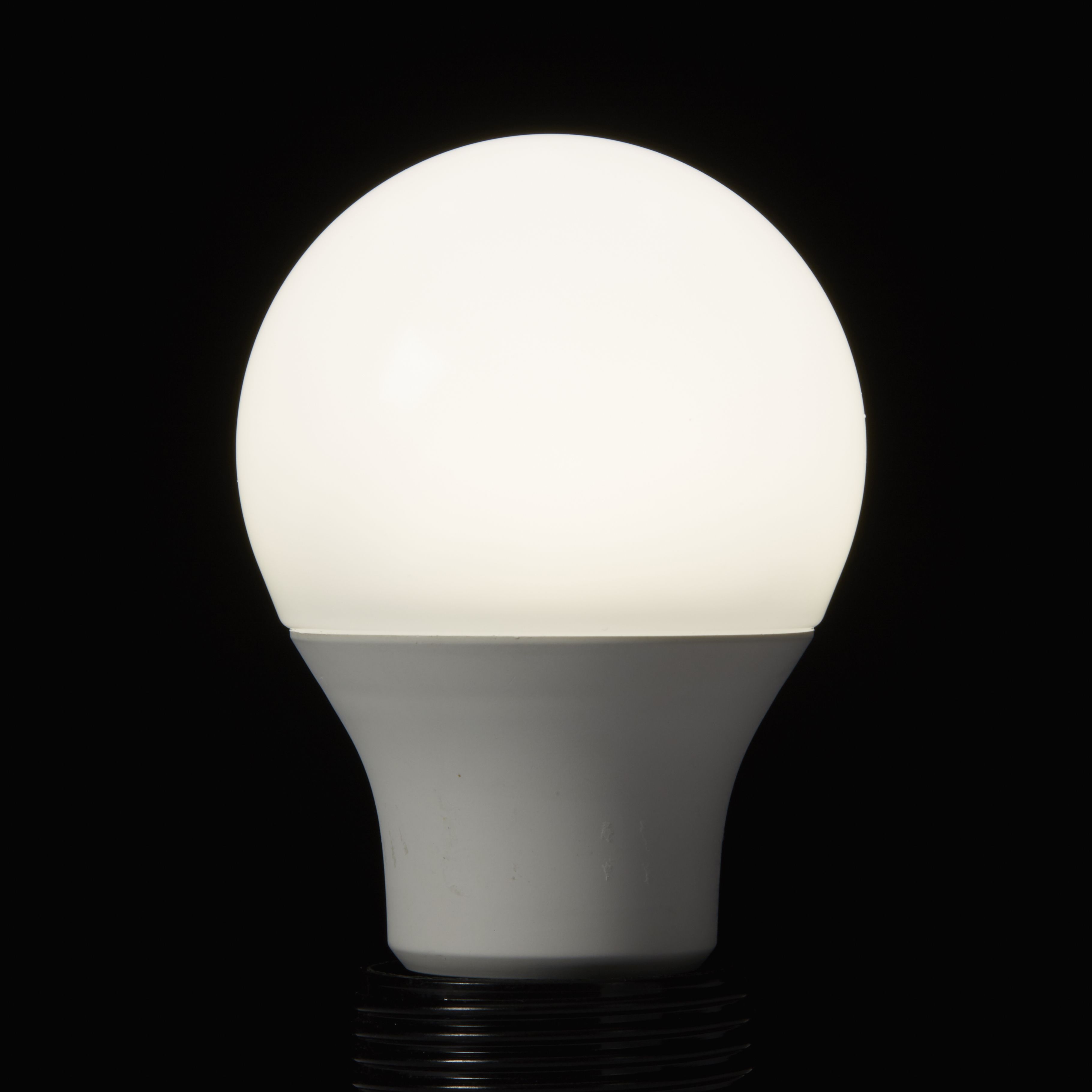 Diall E27 GLS LED Light bulb, Pack of 3