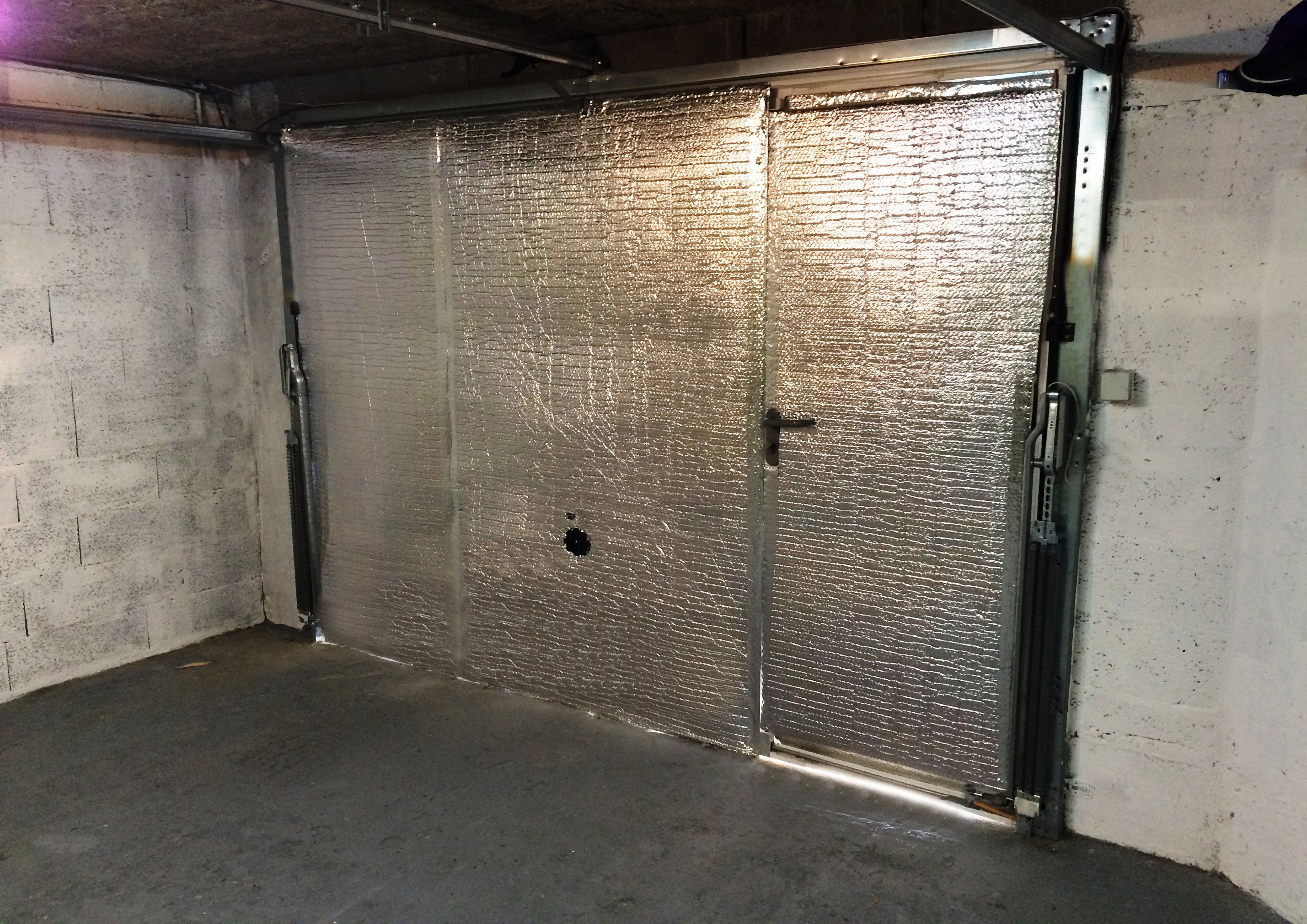 Diall Reflective Bubble Insulation Roll L 10m W 0 6m T 3mm Diy At B Q