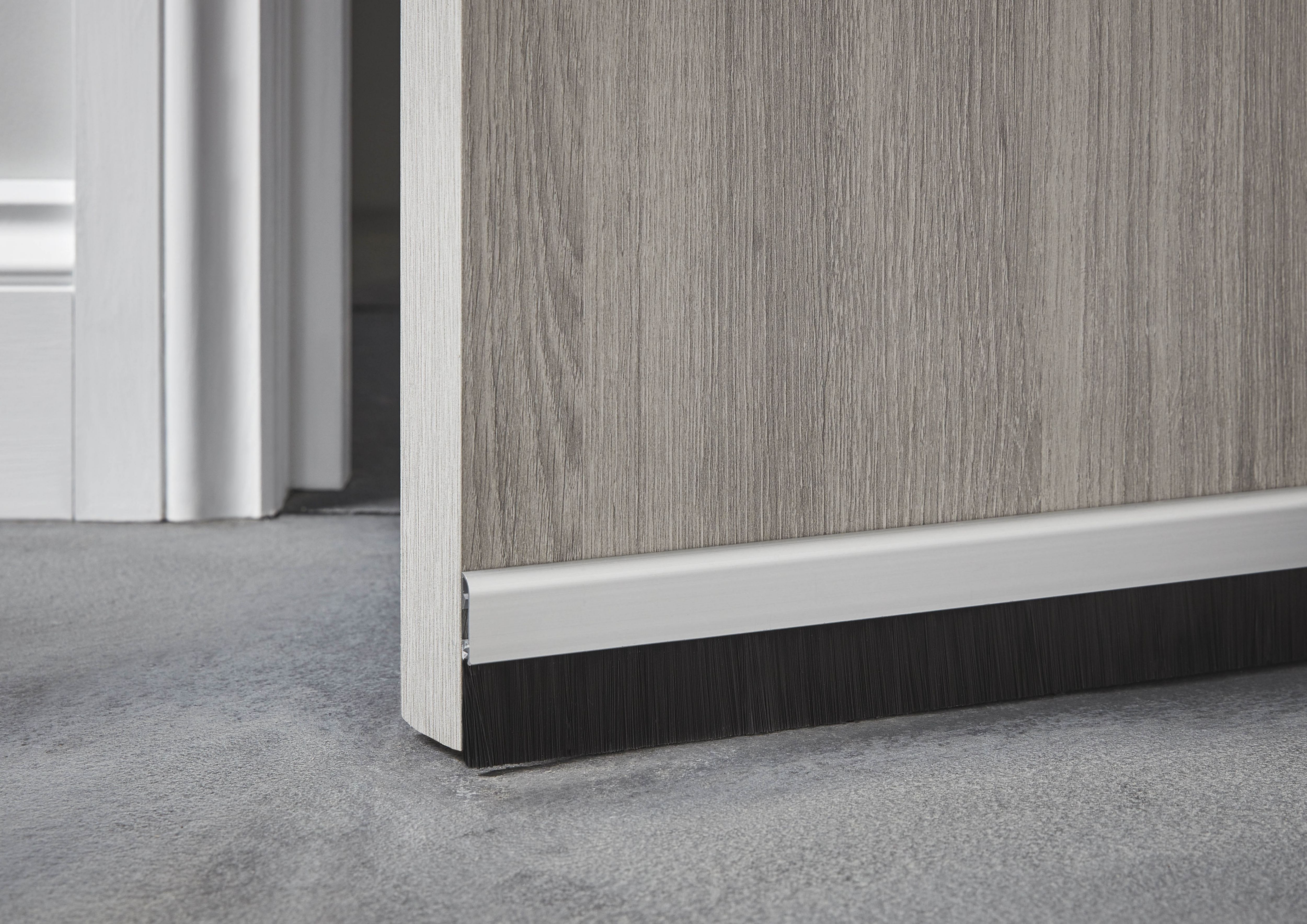 Diall White Silver effect Aluminium Self-adhesive Draught excluder, (L)1m