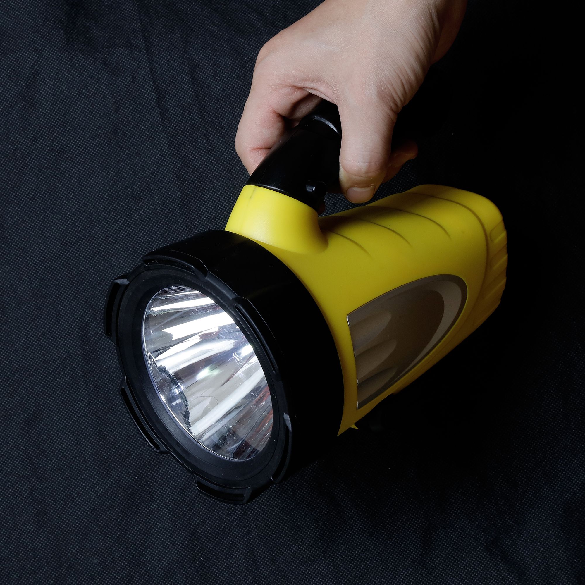 Diall spotlights top