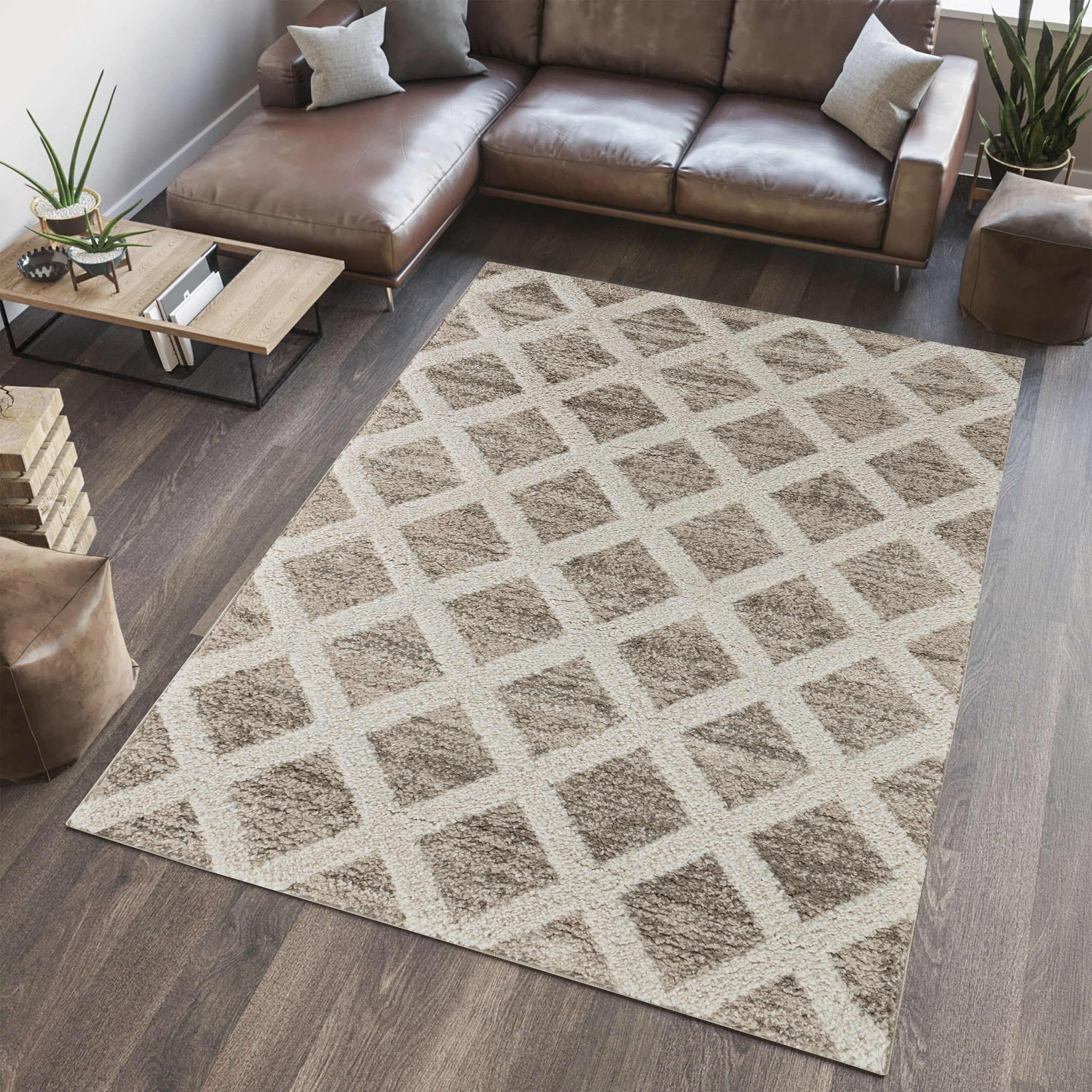 Diamond Shaggy Natural Modern Rug 160cmx120cm DIY at B&Q
