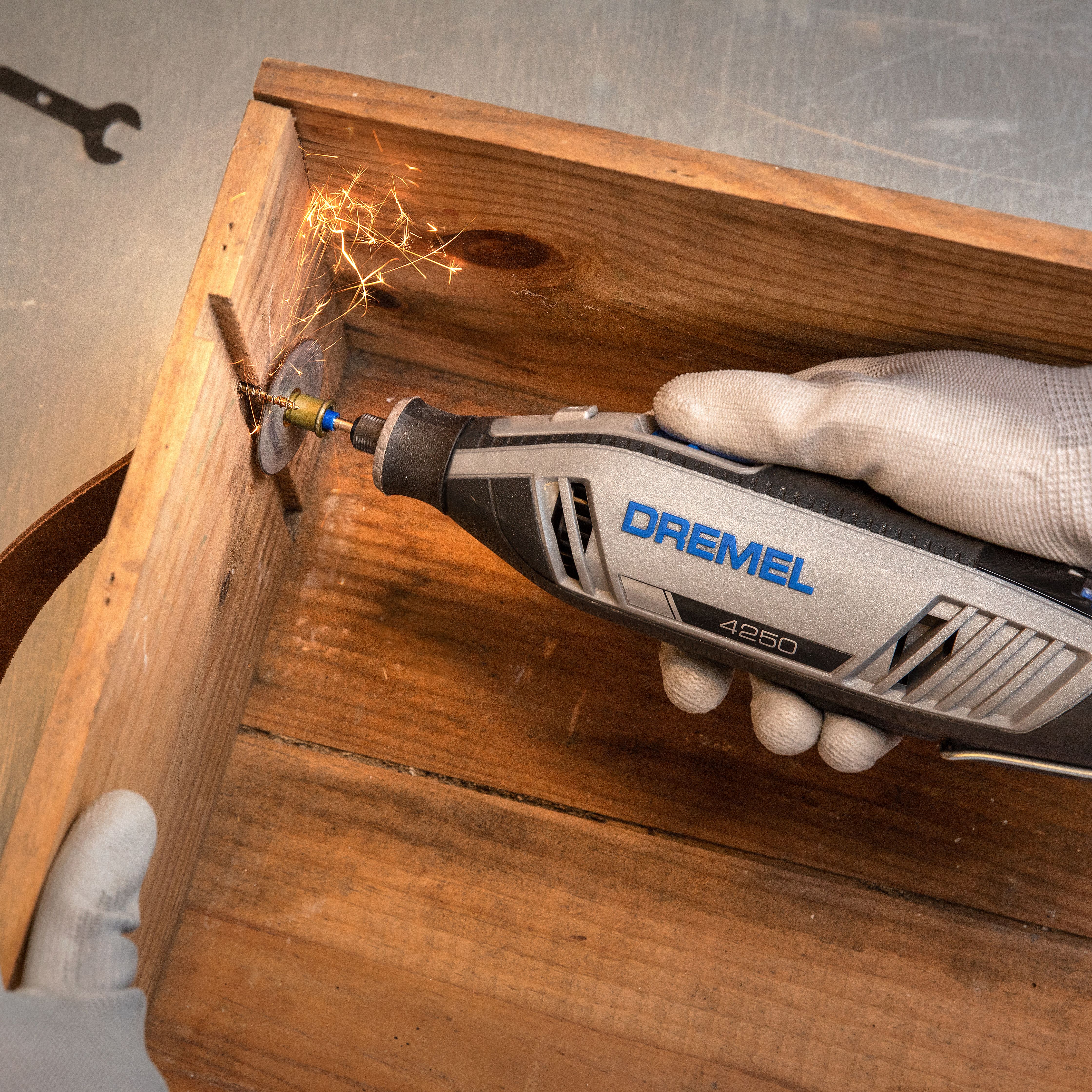 Universal graver DREMEL-4250 + 45 tools 230VAC 175W 5000-35000rpm - Oomipood