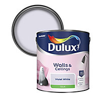 Dulux Natural hints Violet white Silk Emulsion paint, 2.5L