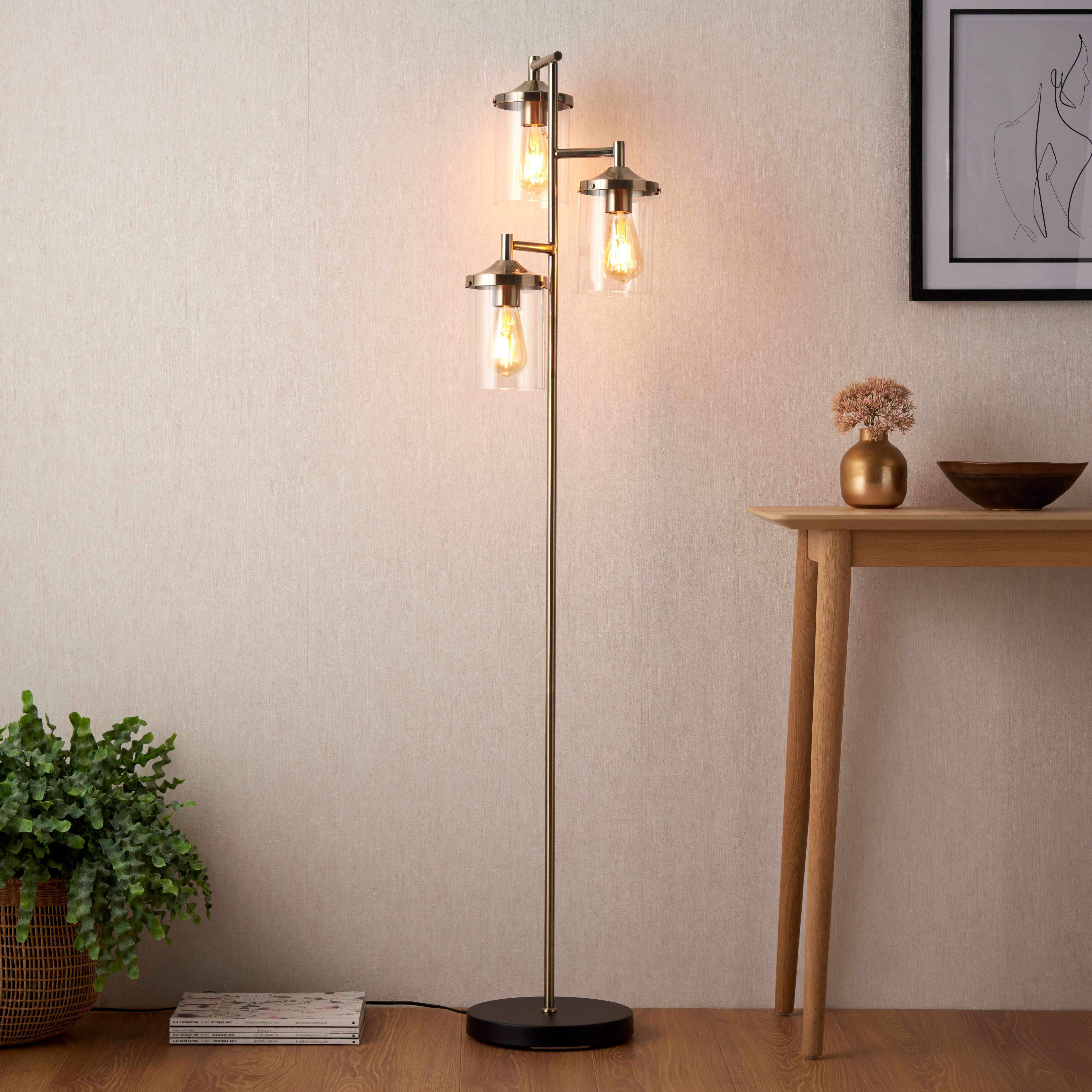 B&q deals black lamp