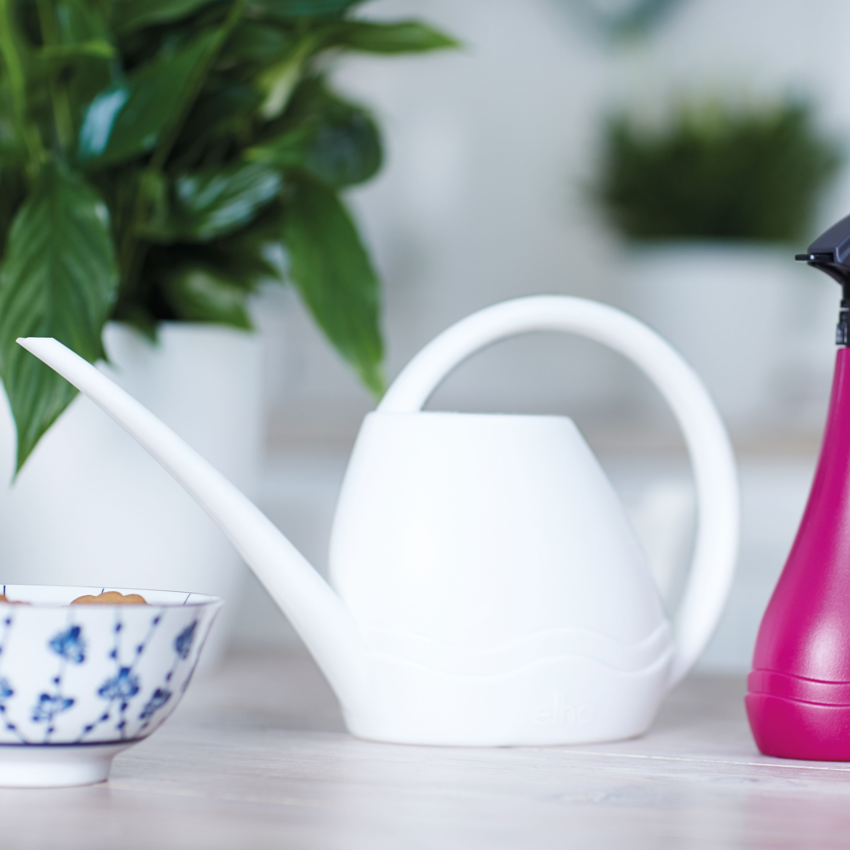 Elho Aquarius White Plastic Watering can 1.5L DIY at B&Q