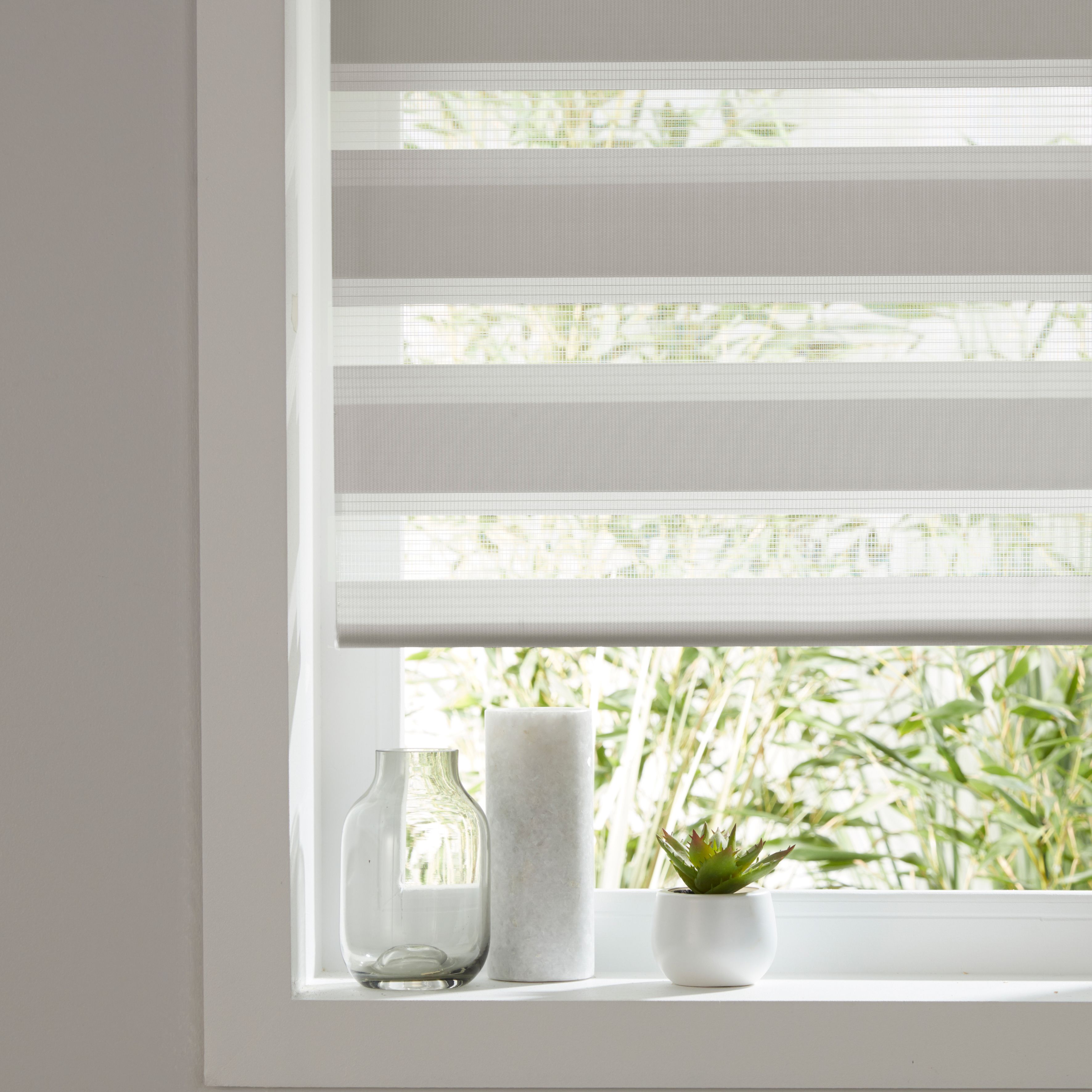 Elin Corded Linen Striped Day & night Roller Blind (W)160cm (L)180cm