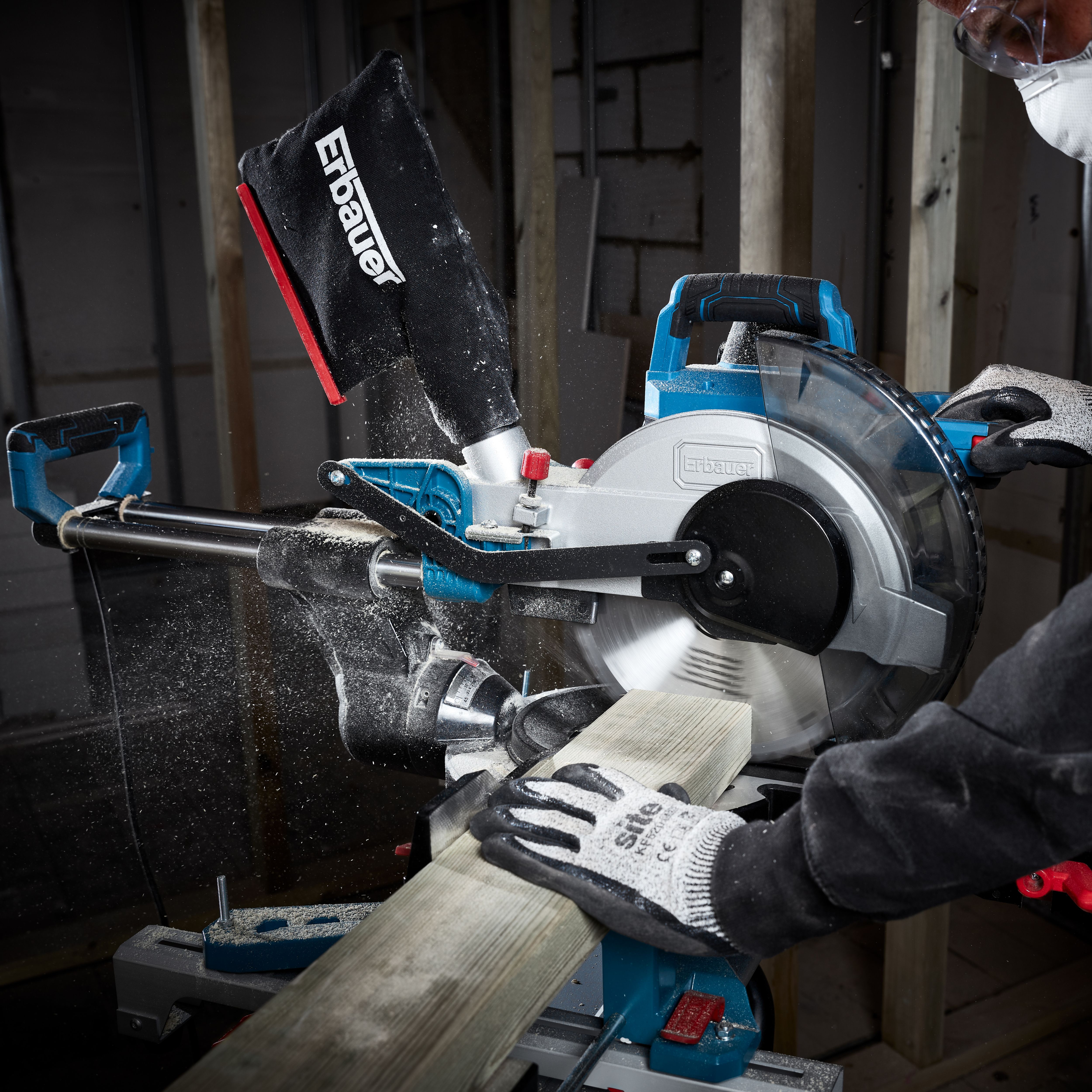 Erbauer 24v 2025 cordless mitre saw