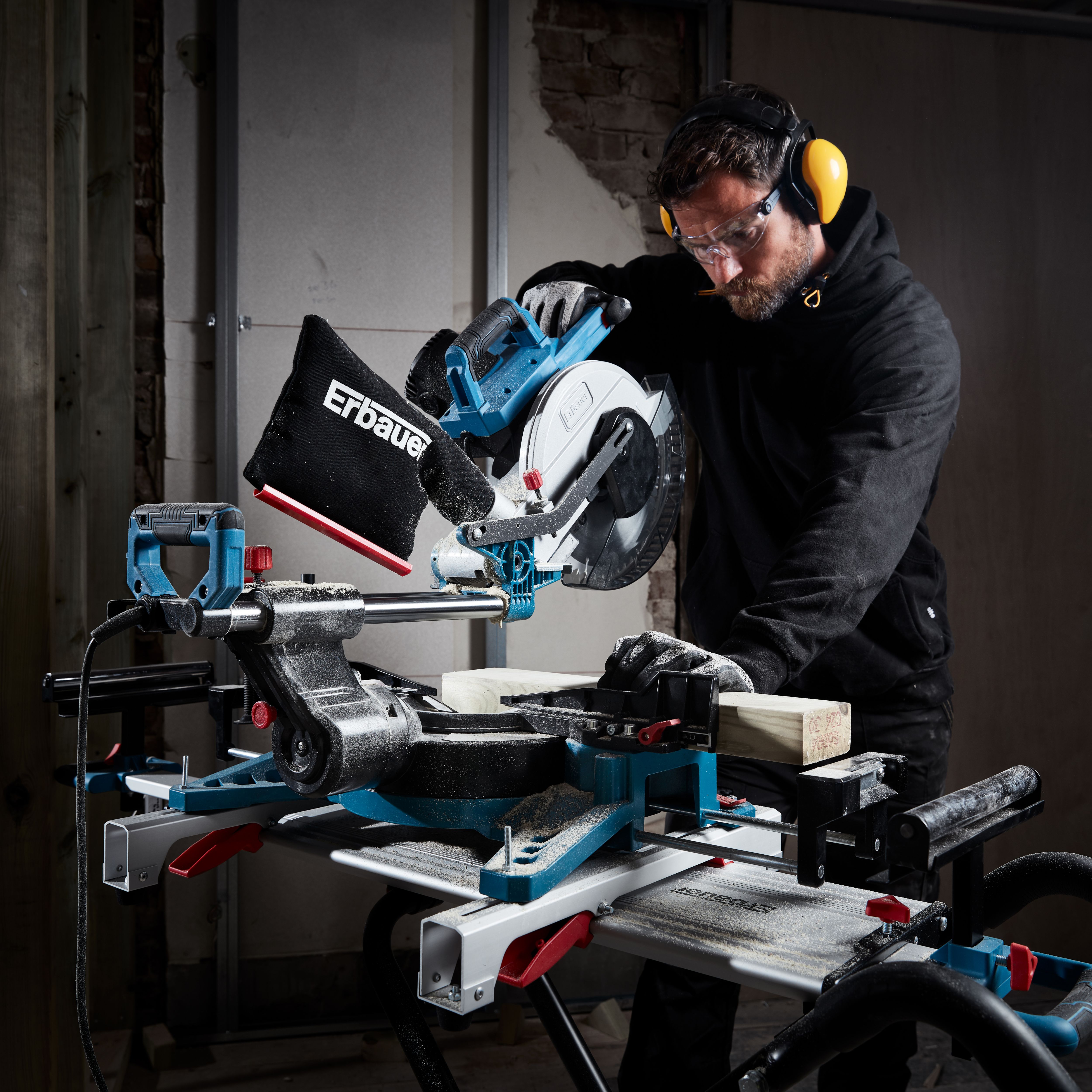 B&q compound deals mitre saw