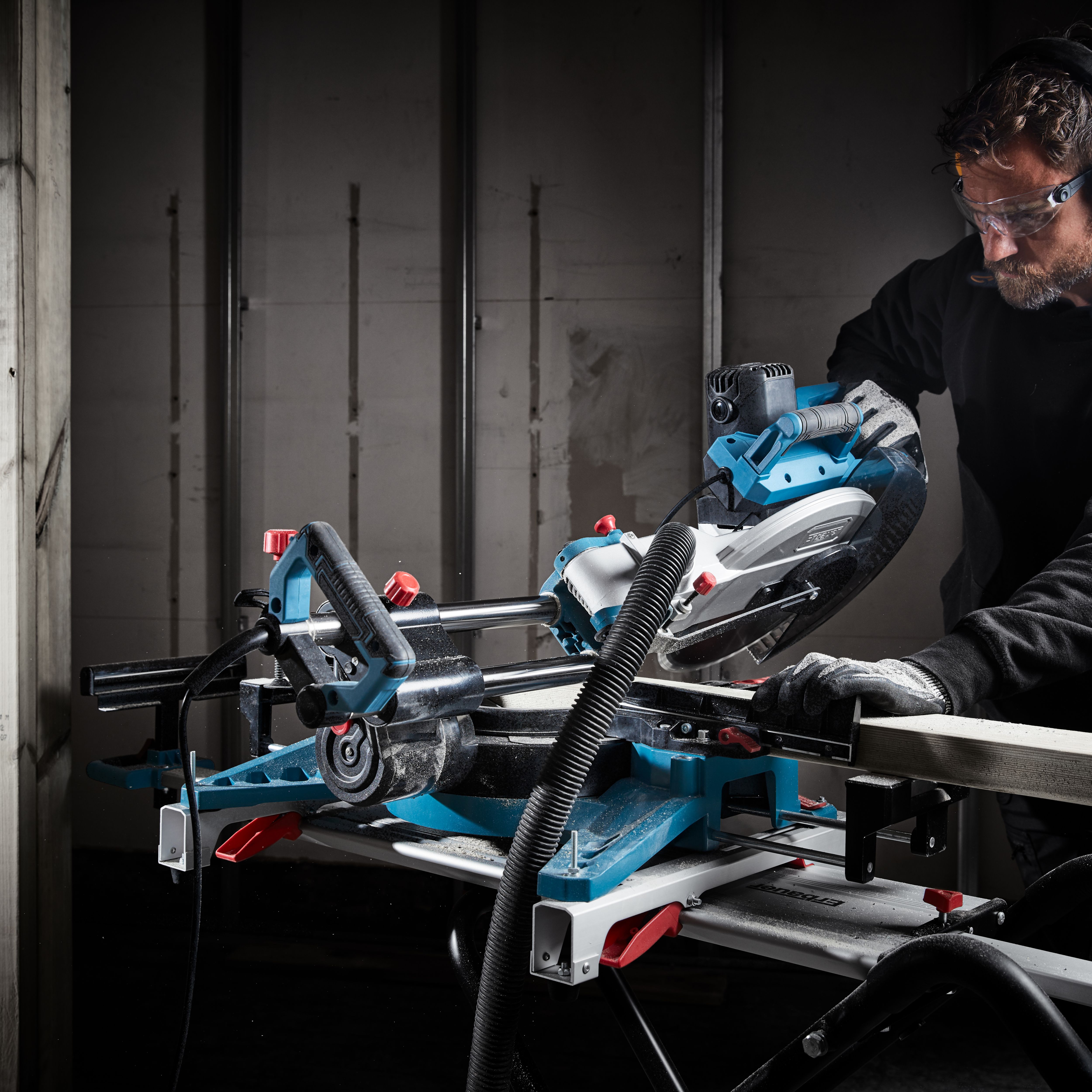 Erbauer mitre saw 305mm discount
