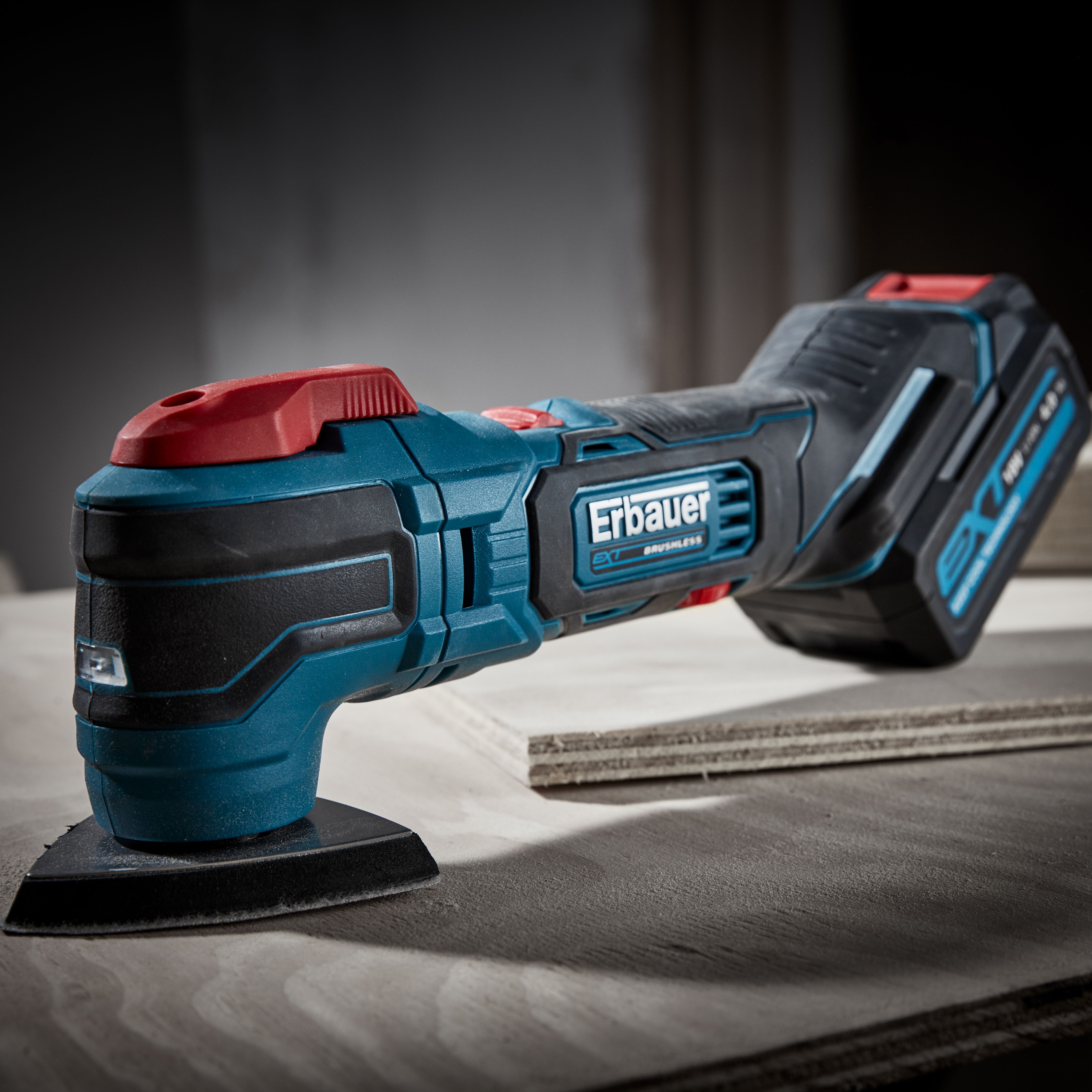 Erbauer 18V 4Ah Li-ion EXT Cordless Multi tool EMT18-Li-QC