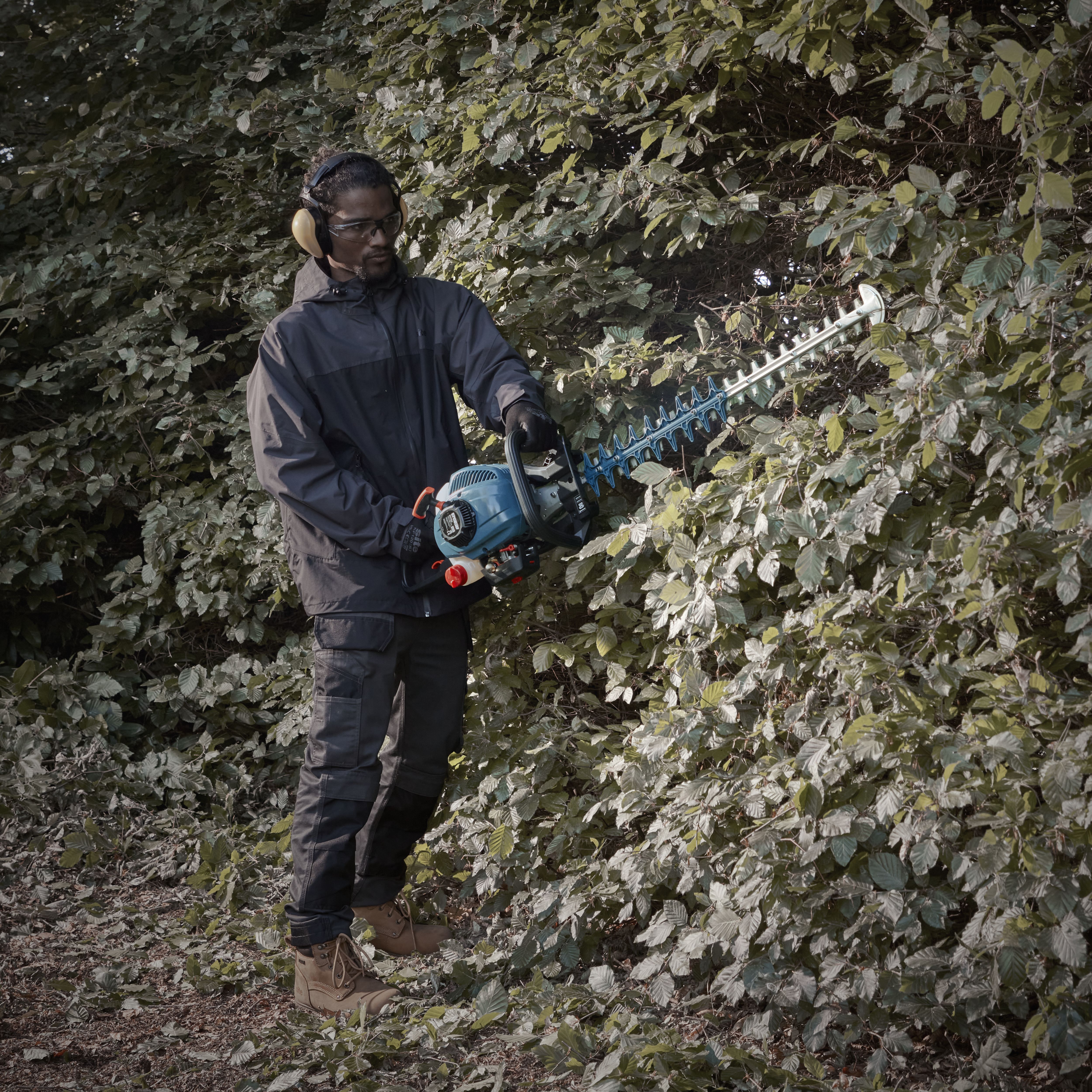 Erbauer cordless pole hedge trimmer clearance