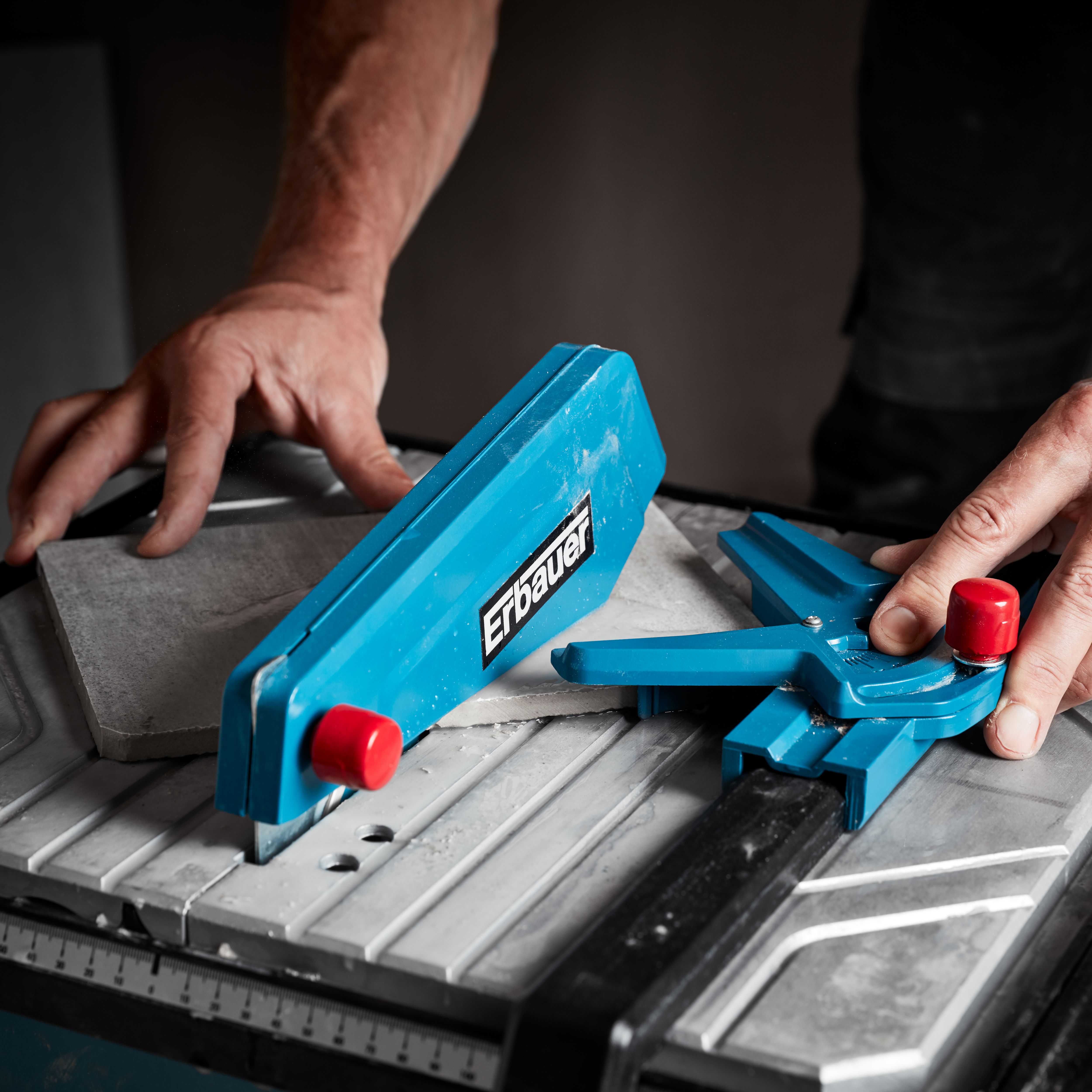 Erbauer 750W 220-240V Corded Tile cutter ERB337TCB