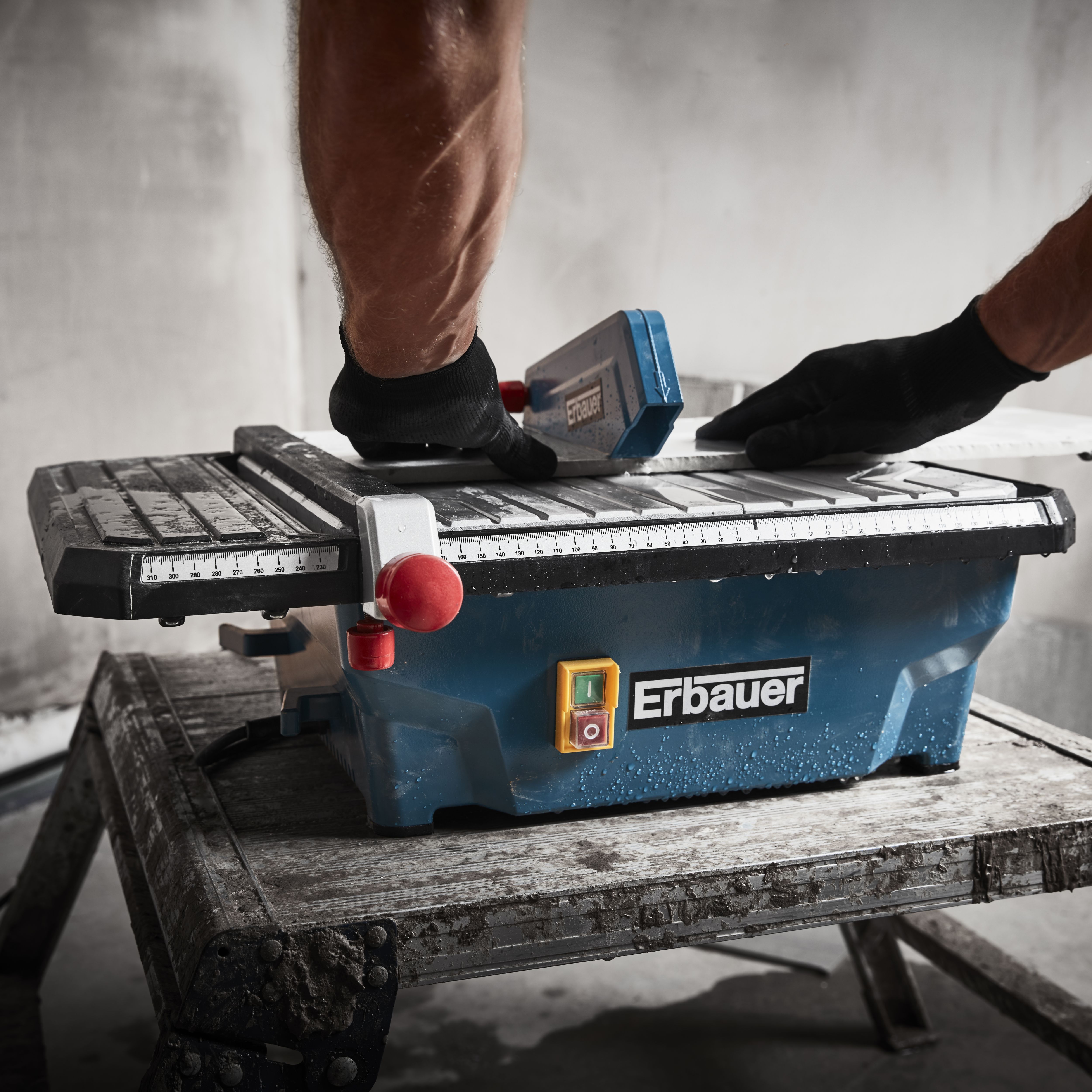 Erbauer 750W 220-240V Corded Tile cutter ERB337TCB