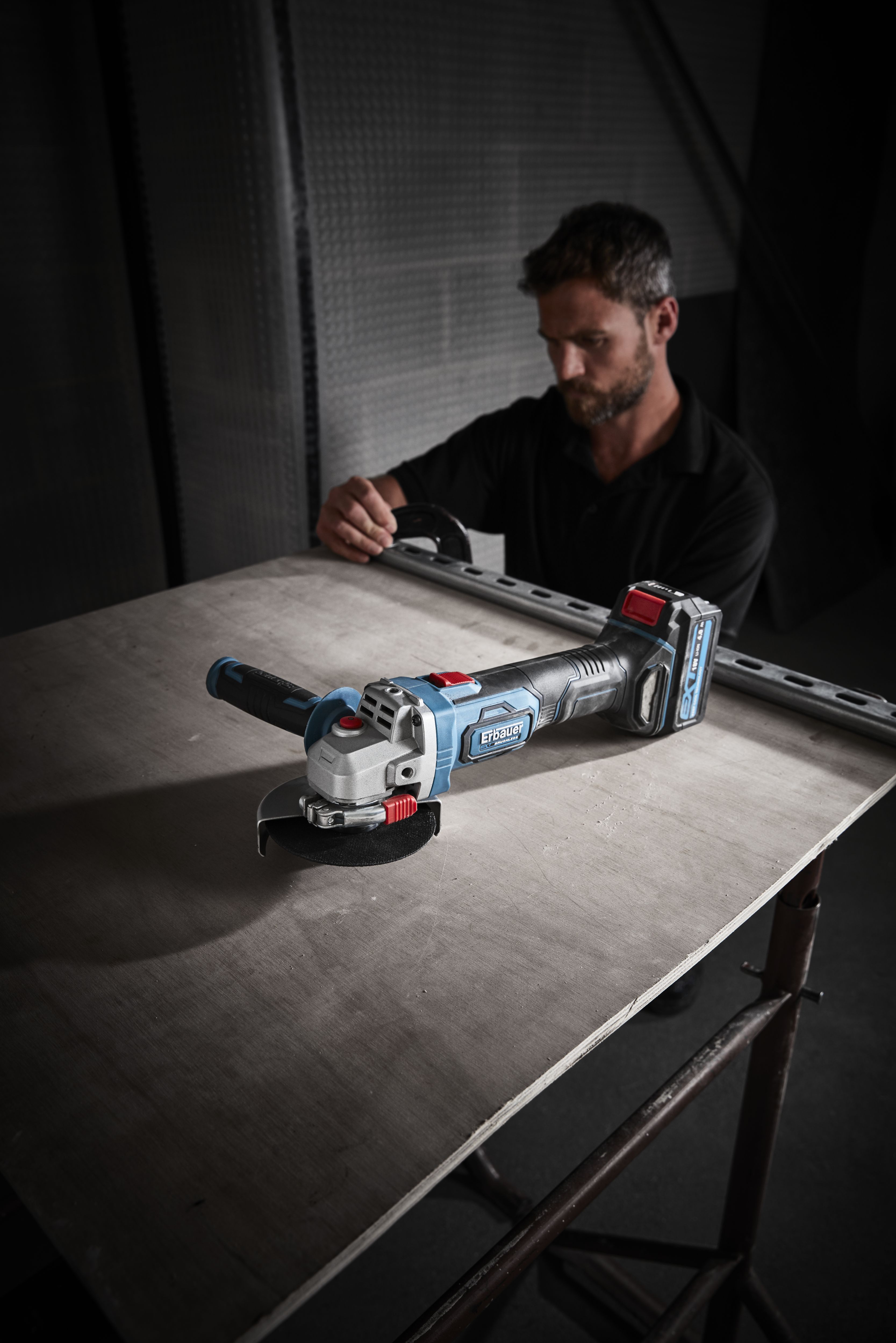 Erbauer Angle grinder
