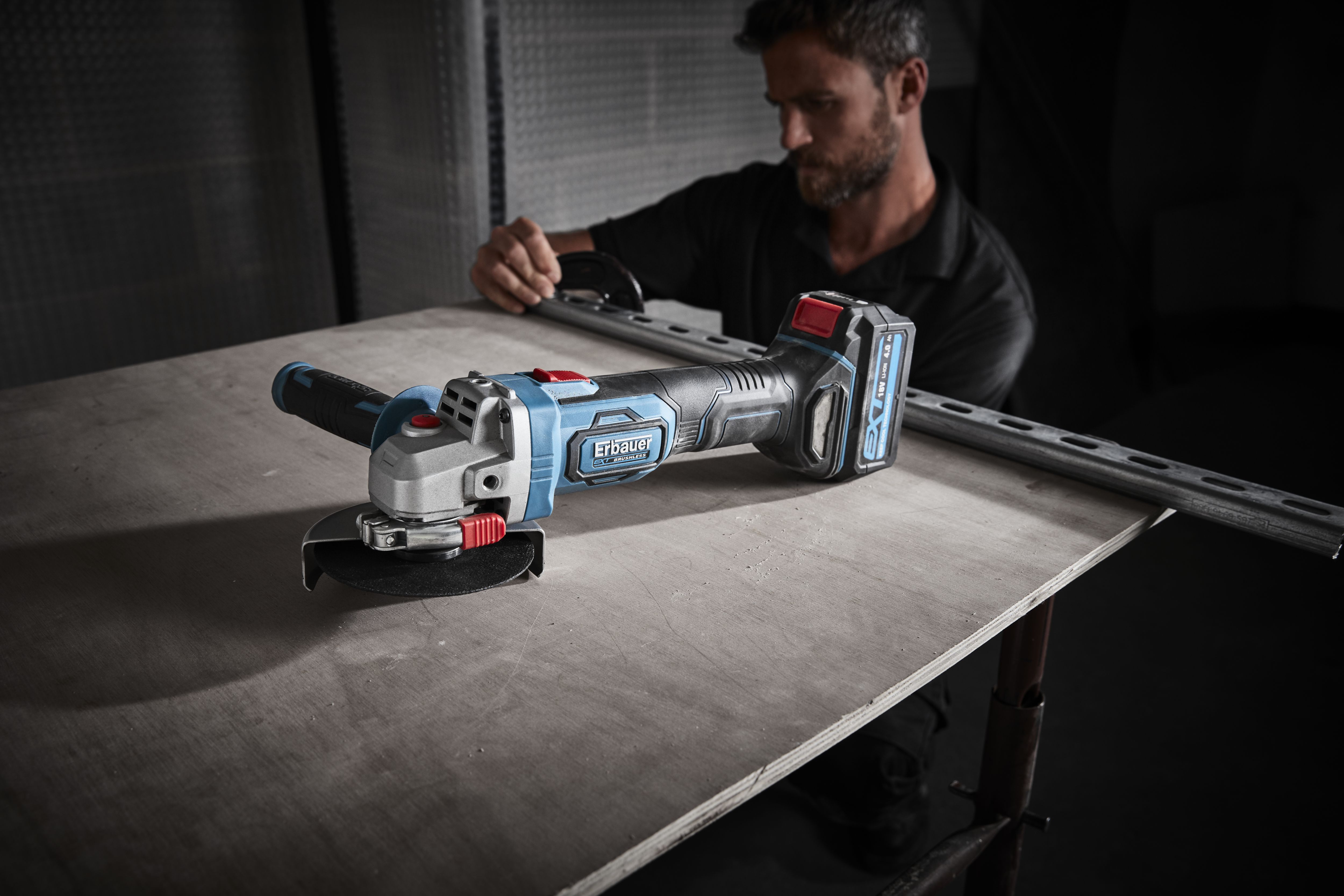 Erbauer Angle grinder