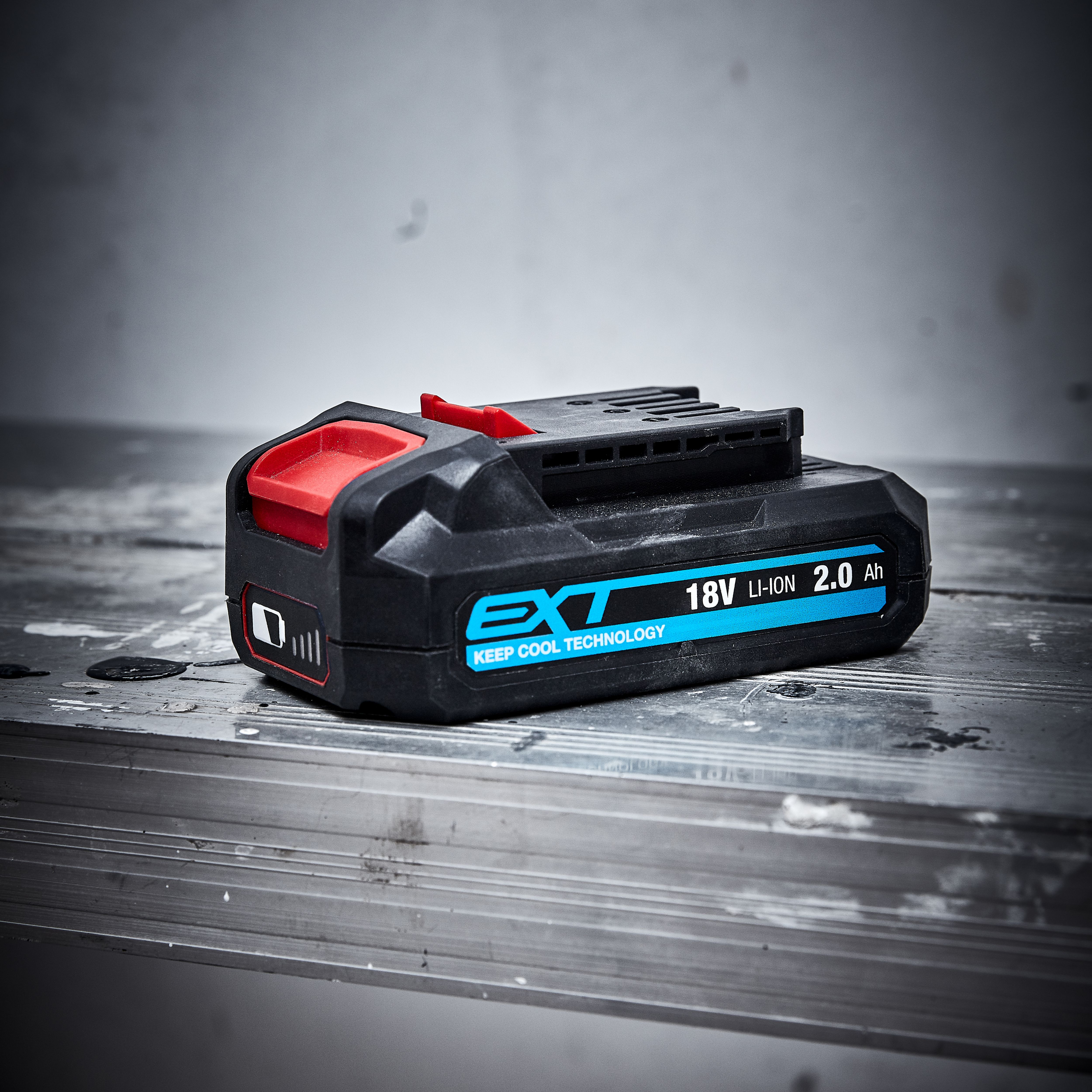 Erbauer EXT 18V 2Ah Li ion Battery EBAT18 Li 2