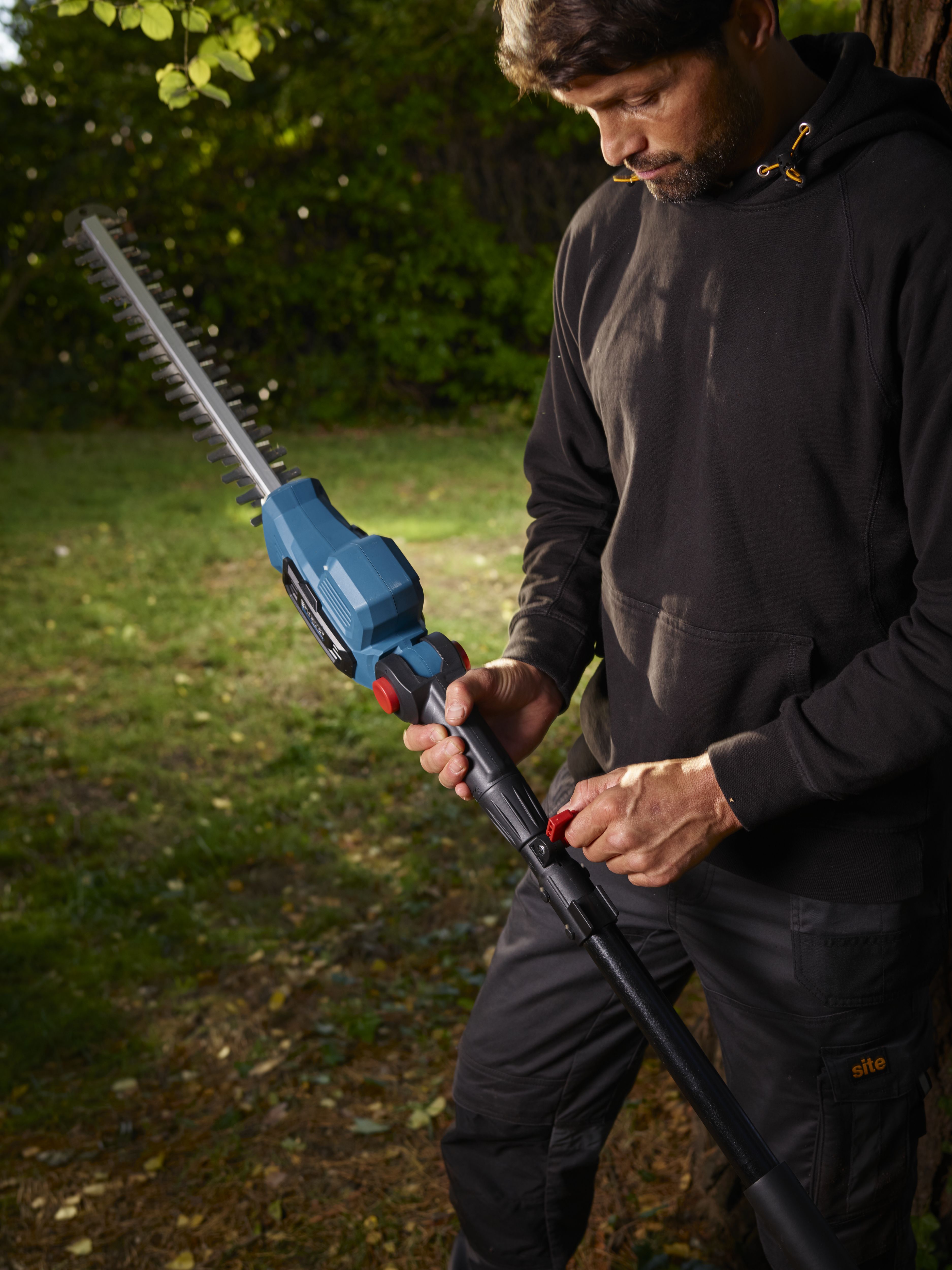 Erbauer EXT EPHT18-Li 18V Cordless 450mm Hedge trimmer