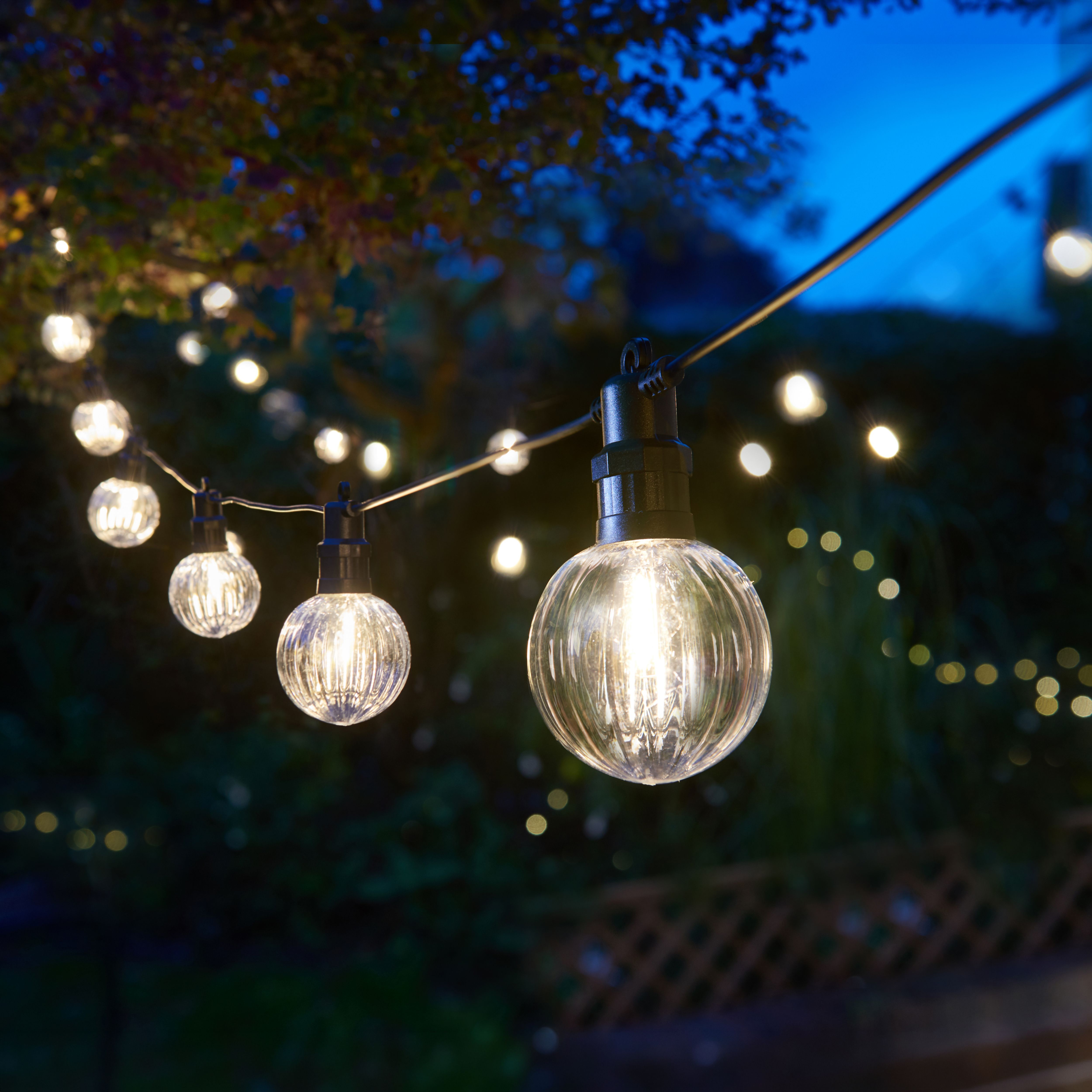 Eureka Mains-powered (plug-in) Warm white 20 LED Indoor & outdoor String lights