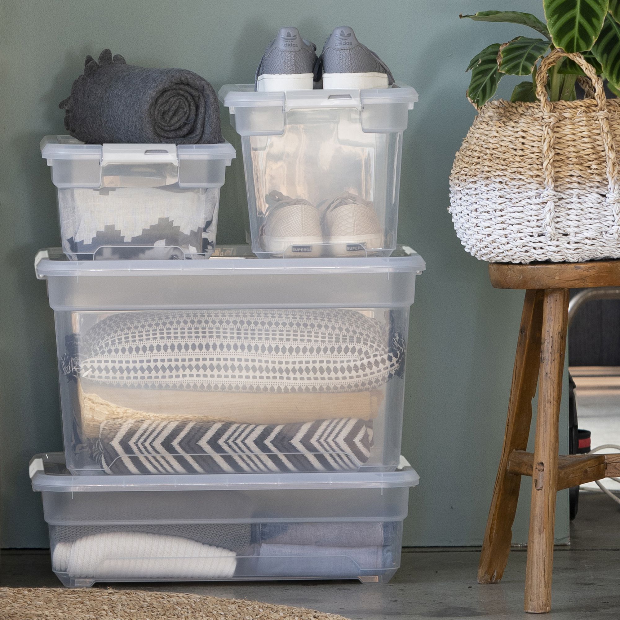 Ezy Storage Solutions+ Clear 18L Medium Plastic Stackable Storage box ...
