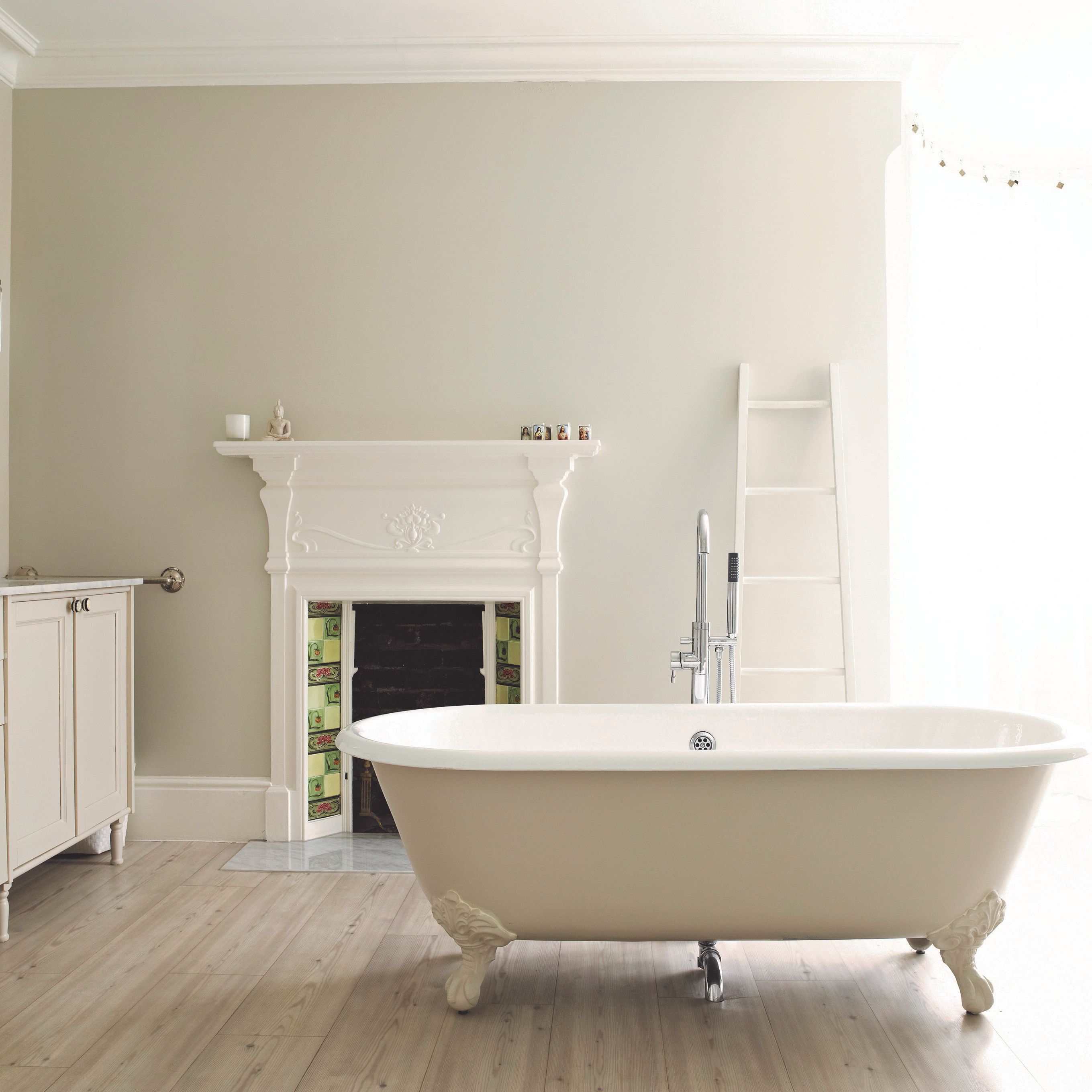 Farrow & Ball Modern Elephant's breath No.229 Matt Wall & ceiling Emulsion paint, 2.5L