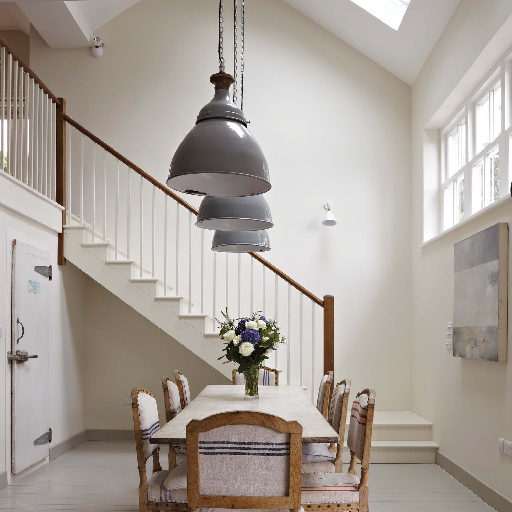 Farrow & Ball Modern Slipper Satin No.2004 Eggshell Paint, 2.5L