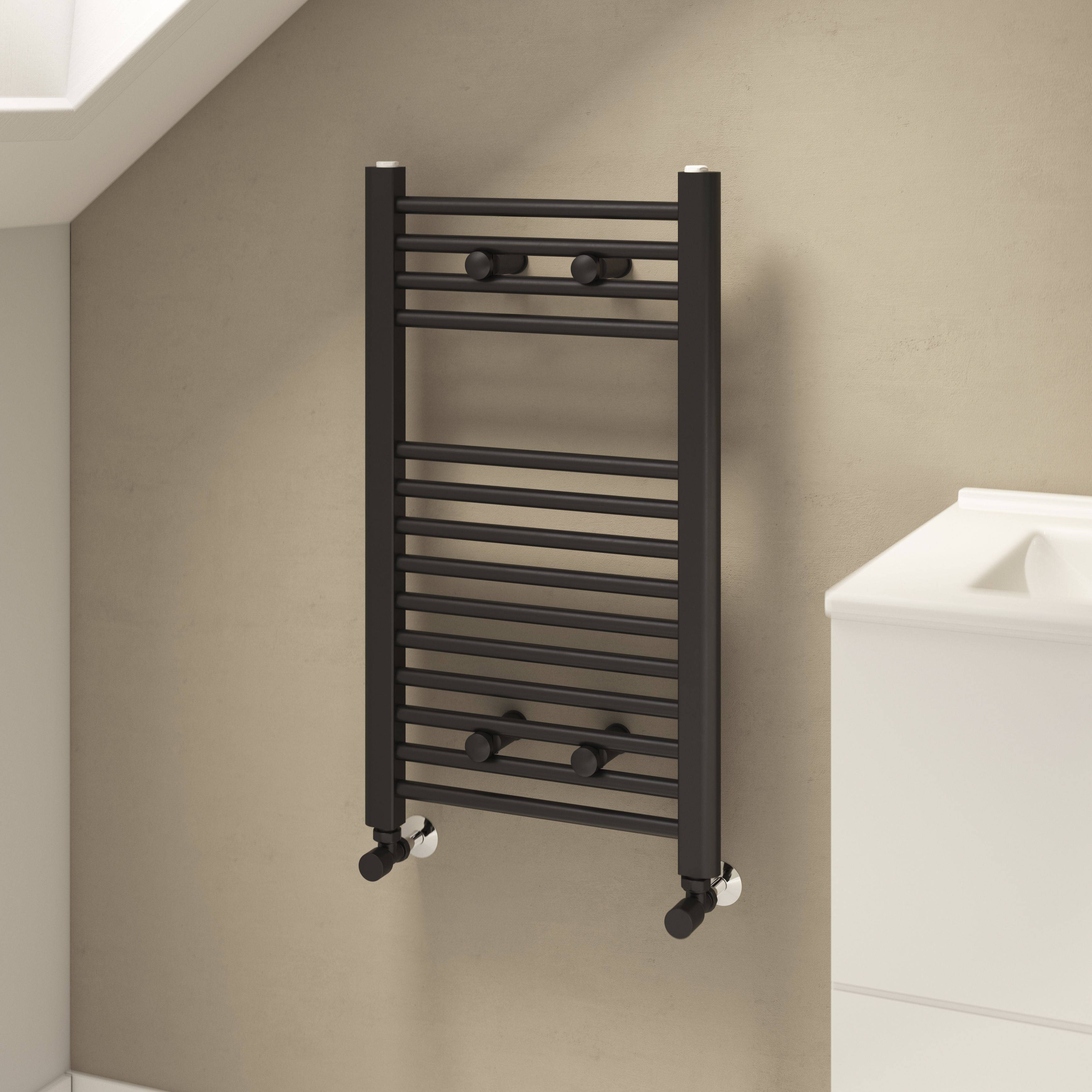 Flomasta Flat Black 928BTU Vertical Towel radiator (W)400mm x (H)700mm