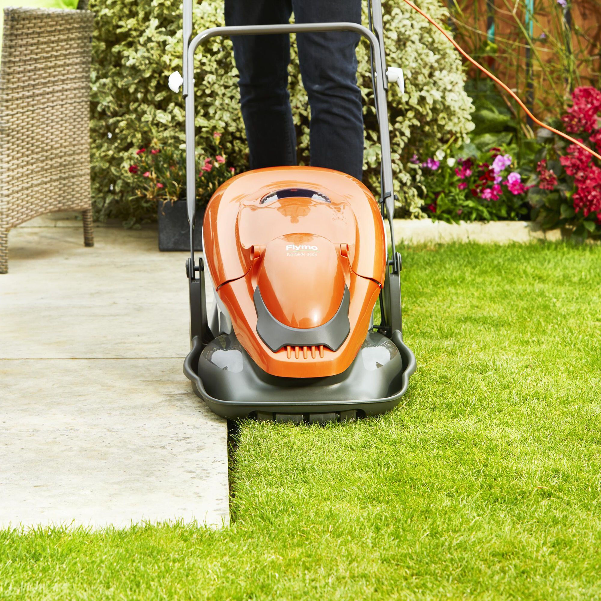 Flymo 1800W 36cm Corded Hover Lawnmower Easiglide 360V