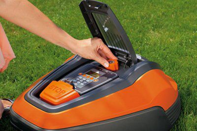 Flymo Cordless Robotic lawnmower