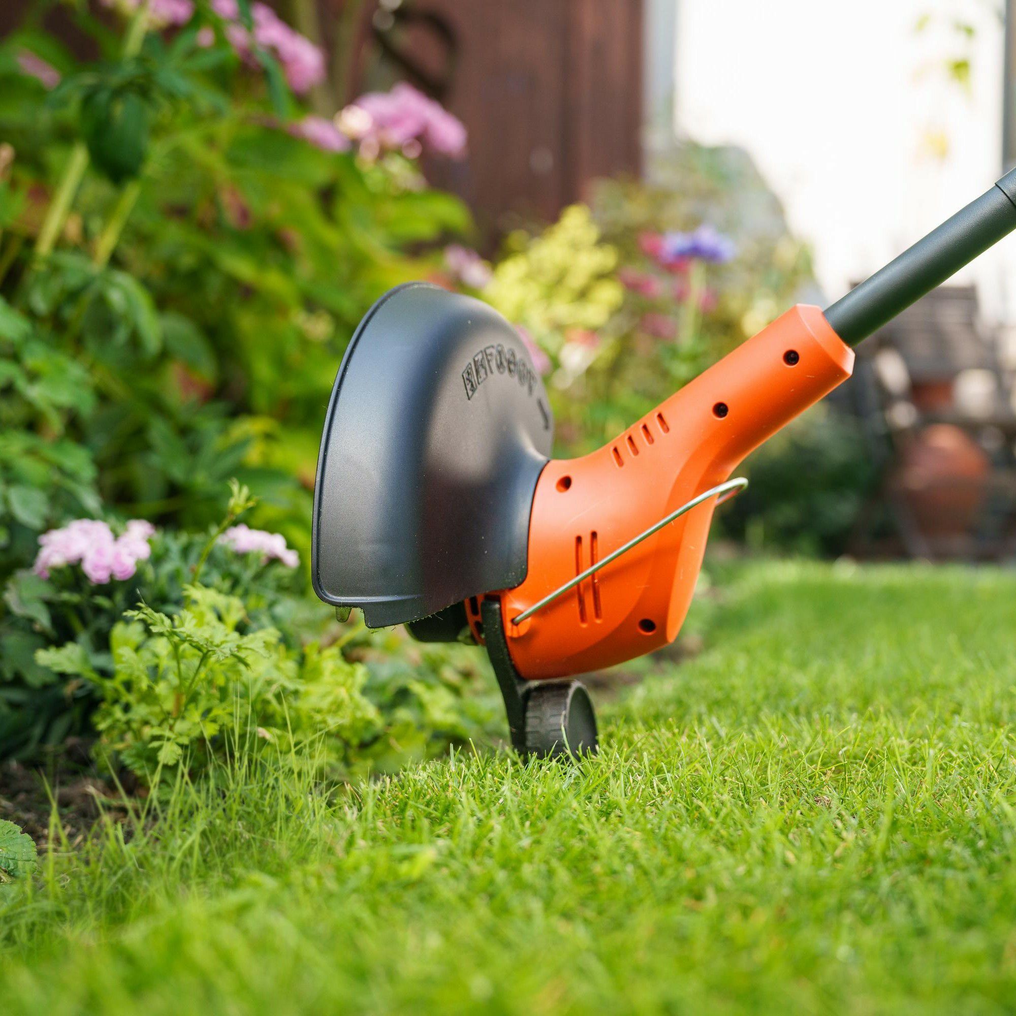 Flymo SimpliTrim 18V 250mm Cordless Grass trimmer (1 x 2Ah) - 970764101