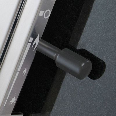 Focal Point Blenheim full depth Black Slide control 3.75kW Gas Fire