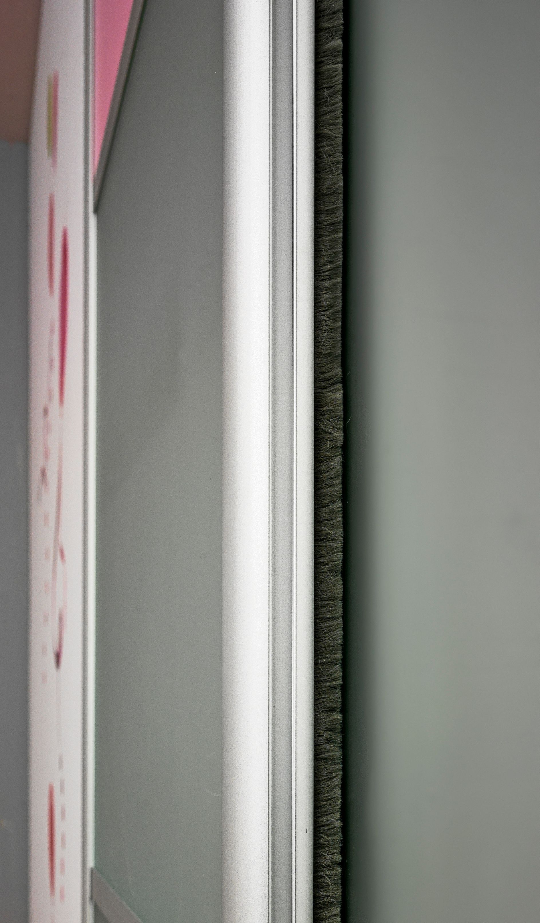 Form Grey Lateral strip (L)2.76m