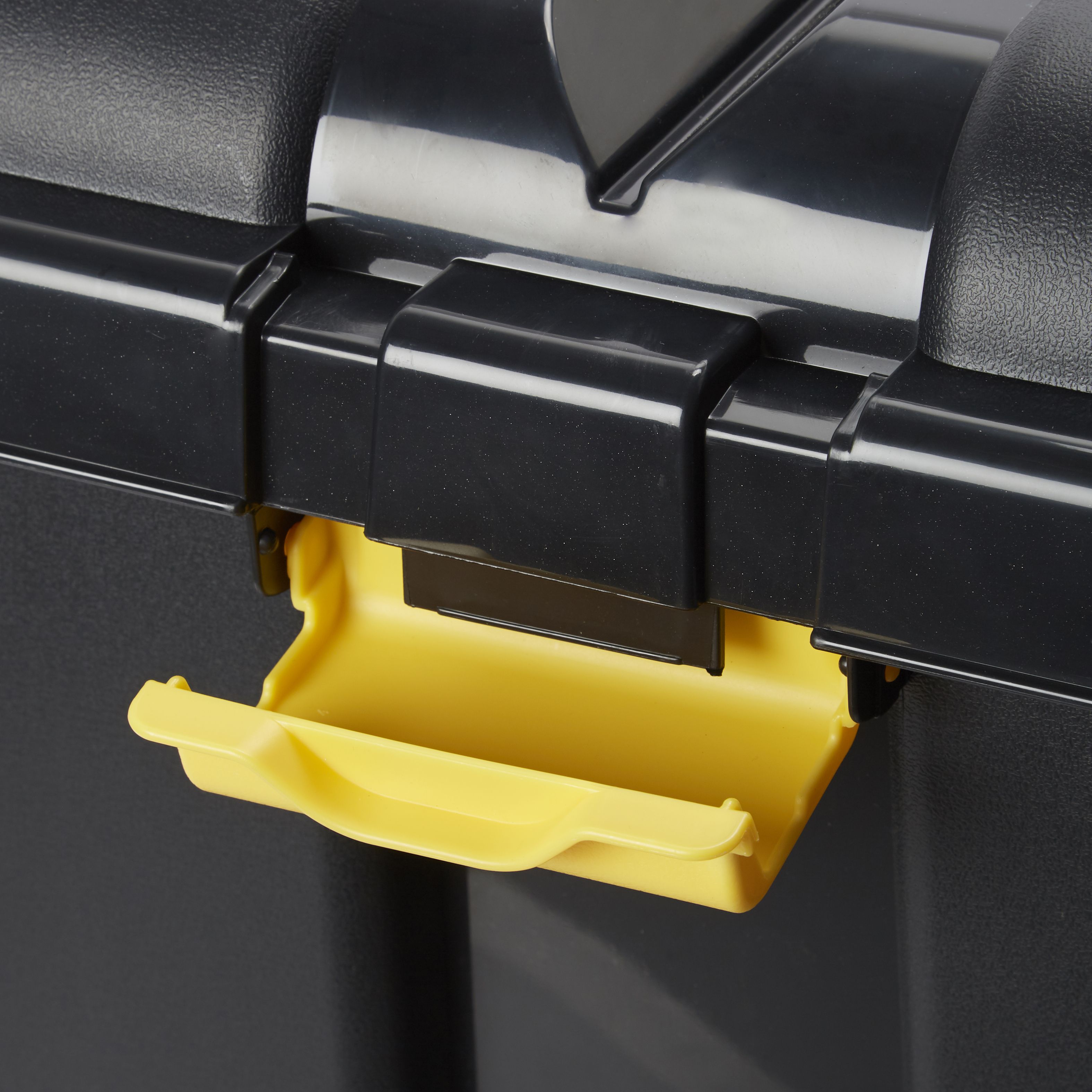 Form Skyda Heavy duty Black 68L Plastic Wheeled Storage trunk with Lid