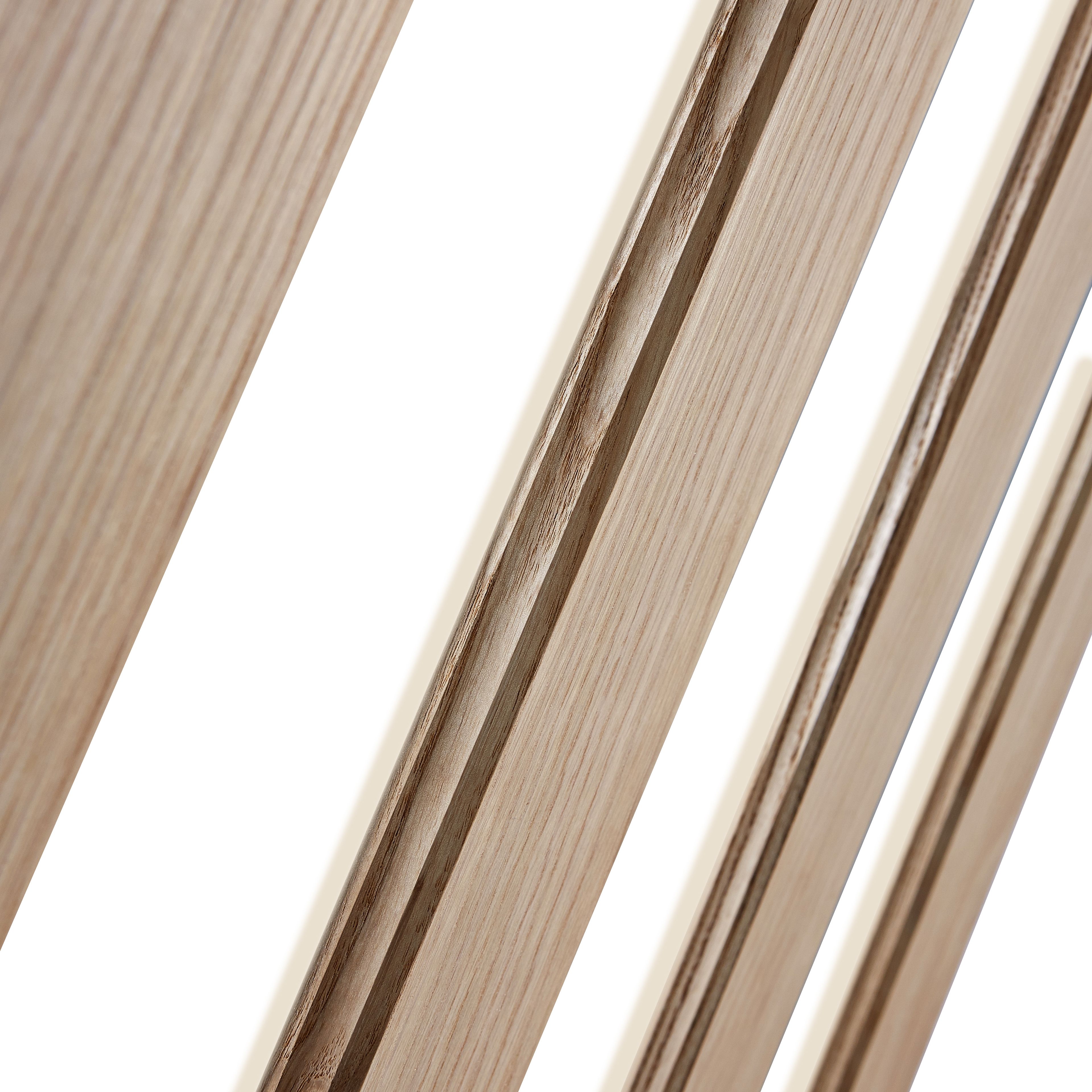 Fortia Vertical 3 Lite Clear Glazed Contemporary Natural Oak veneer Internal Timber Door, (H)1981mm (W)838mm (T)35mm