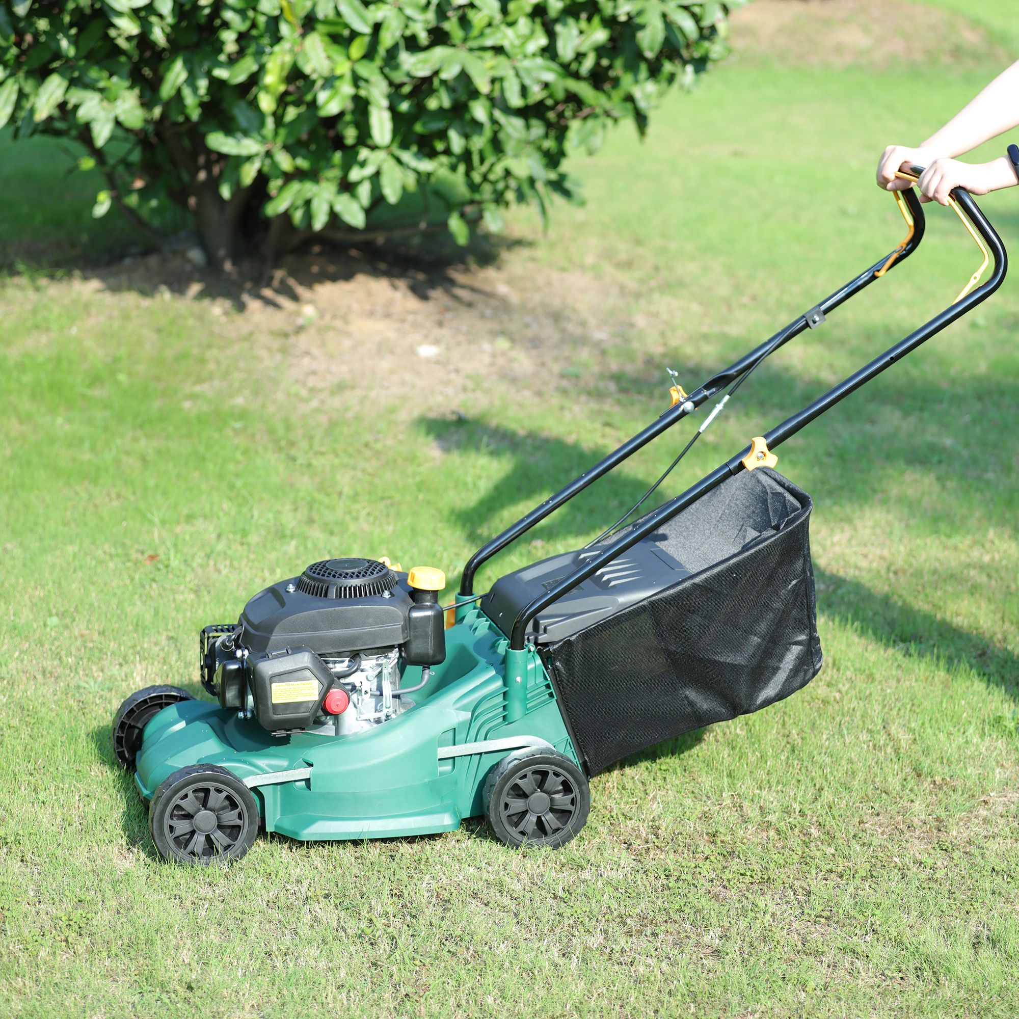 Petrol lawnmowers store at b&q