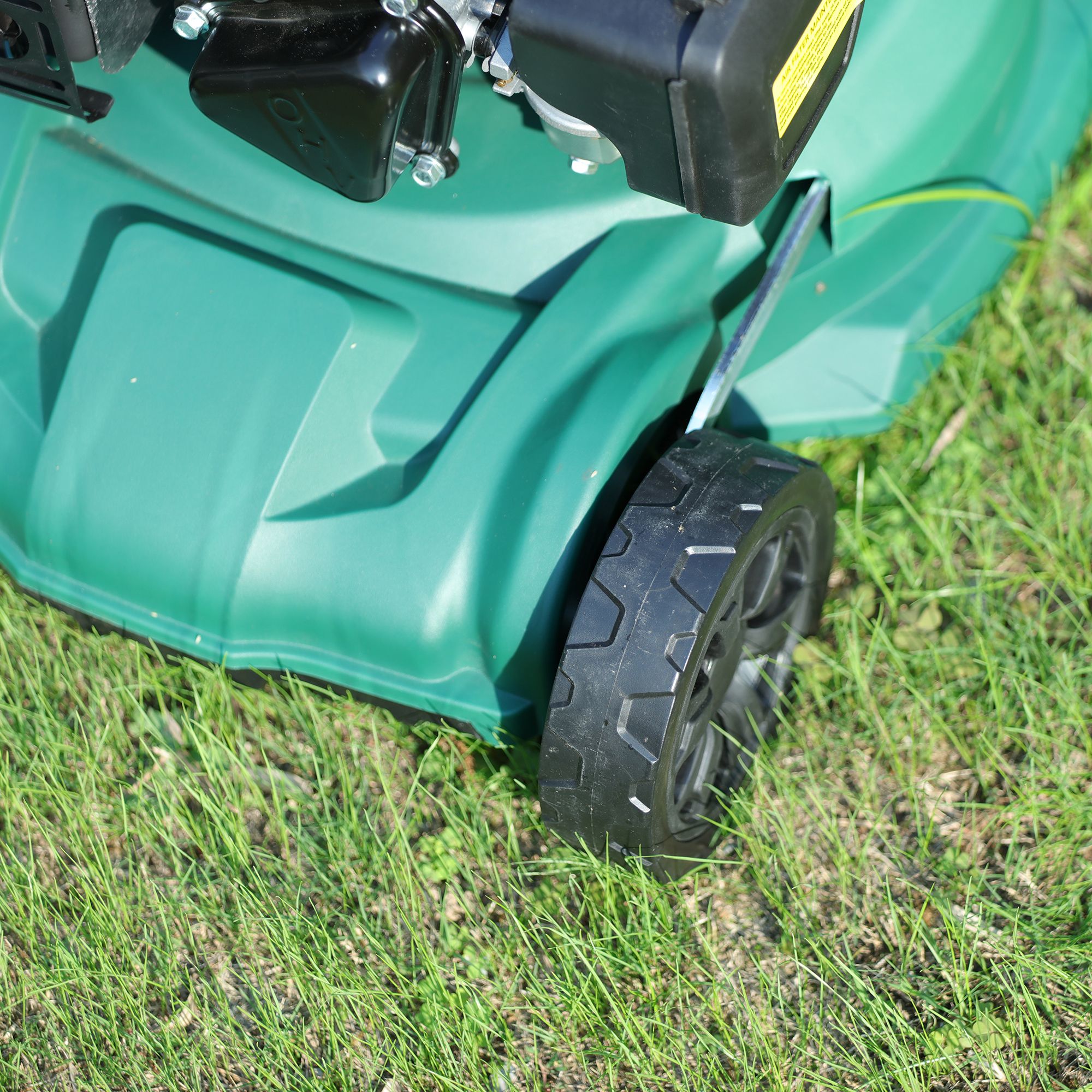 B&q petrol online lawnmowers