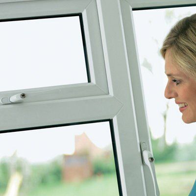 Frame One Clear Glazed White uPVC Right-handed Window, (H)970mm (W)905mm