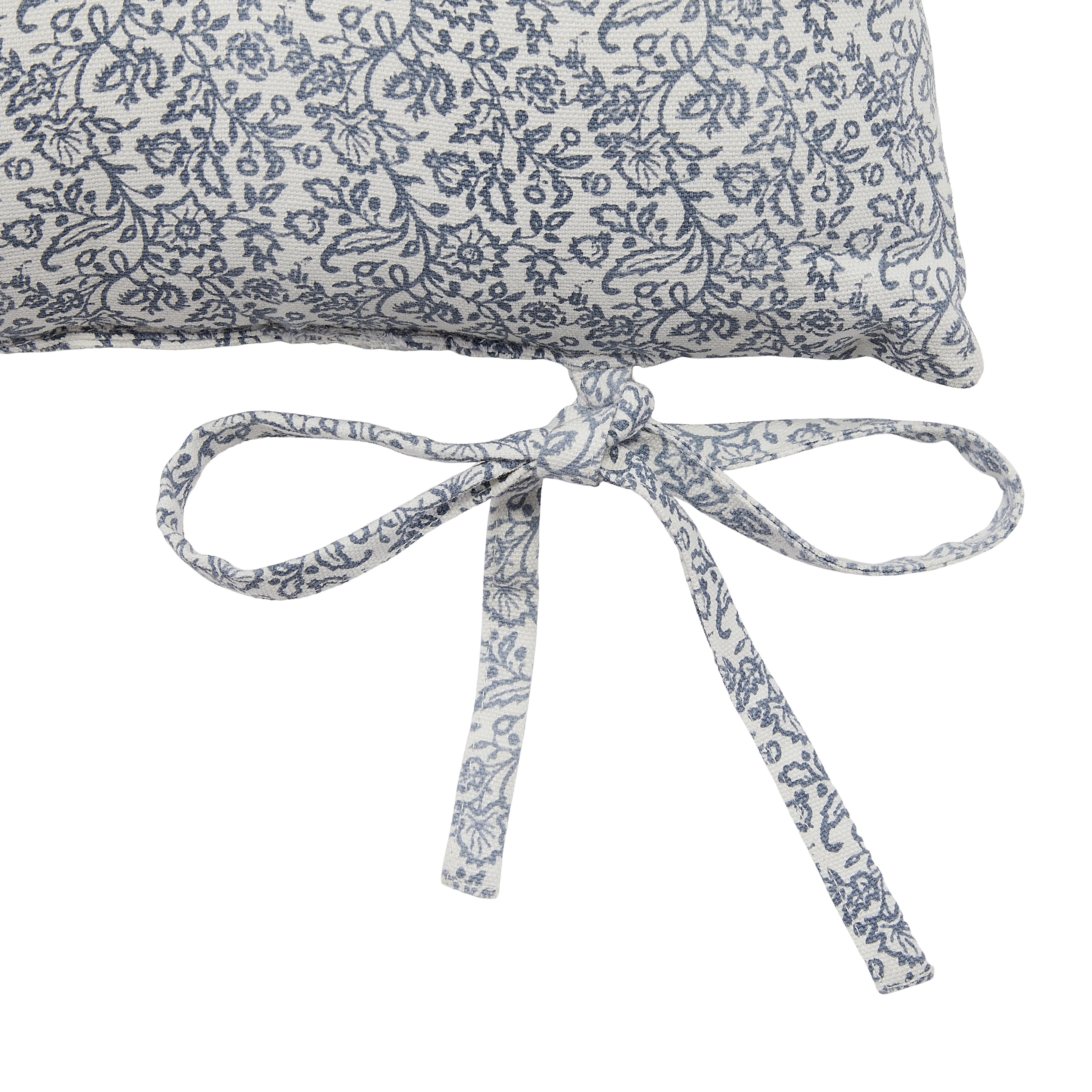furn. Blue Ditsy floral Square Seat pad, Pair of 2 (L)17cm x (W)43cm
