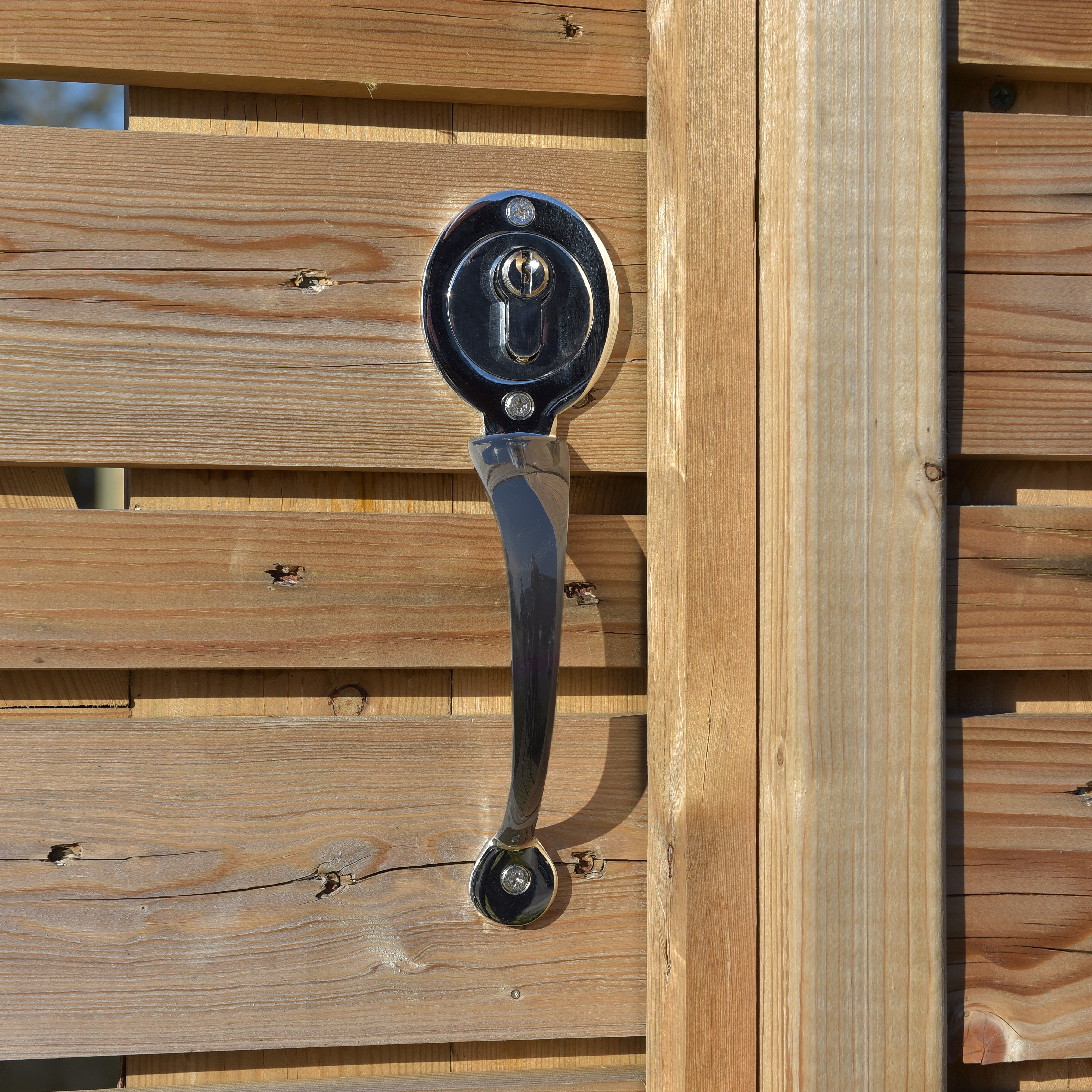 GateMate Euro Lock Chrome Gate Pull Handle (L)22cm (D)40mm