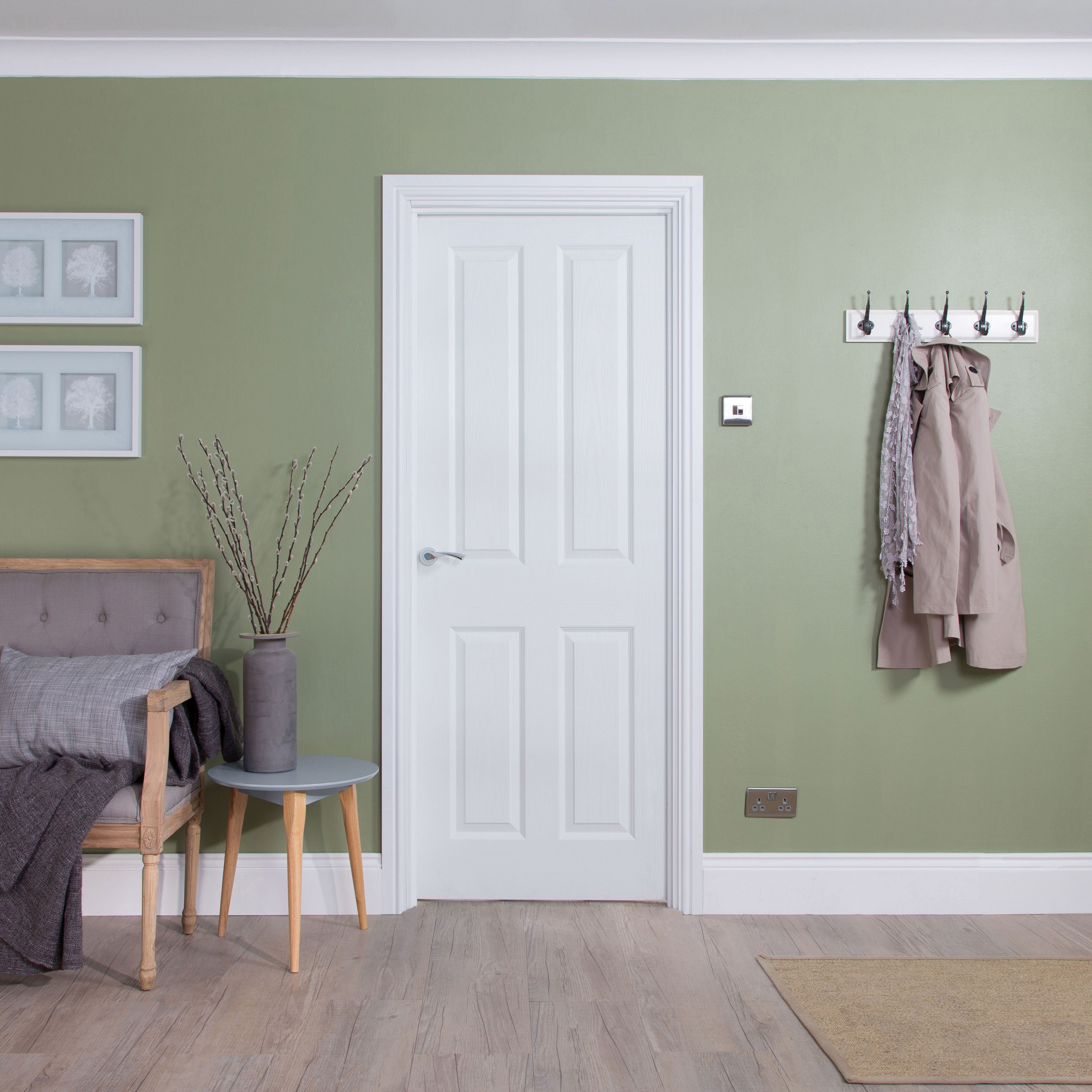 Geom 4 panel Unglazed Contemporary White Woodgrain effect Internal Timber Door, (H)2032mm (W)813mm (T)44mm