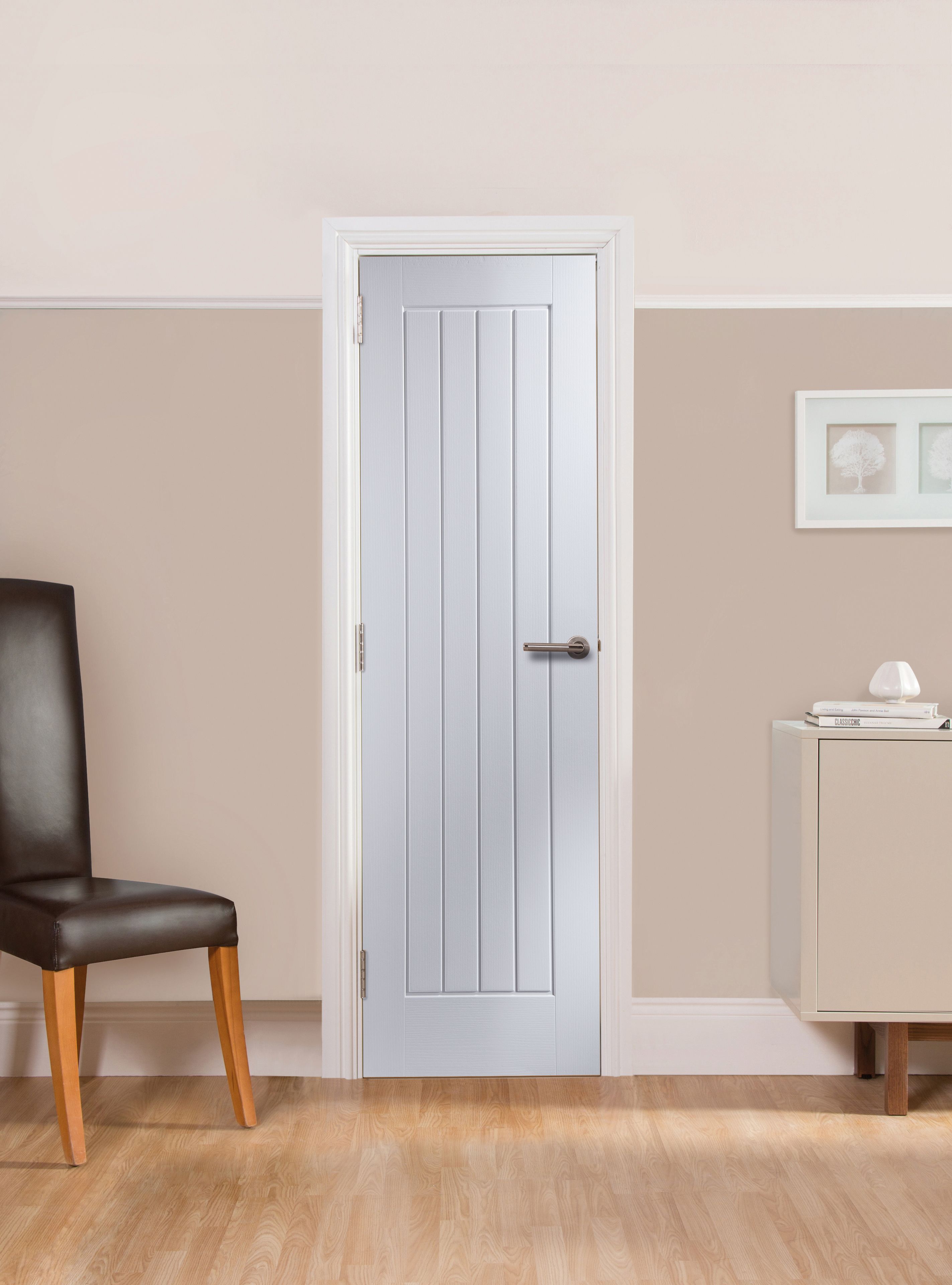 Geom Unglazed Cottage White Woodgrain effect Internal Fire door, (H)1981mm (W)686mm (T)44mm