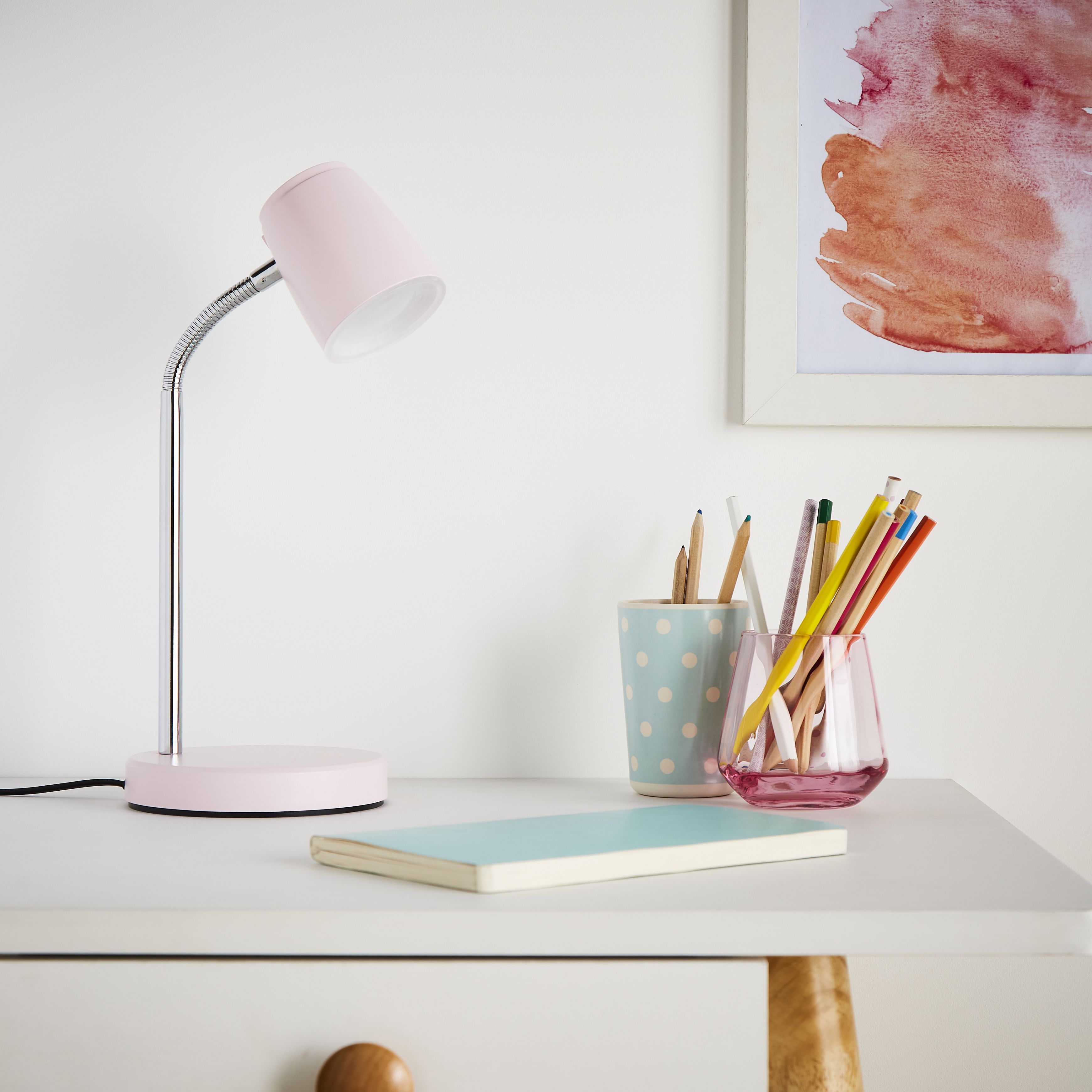 Cheap on sale pink desk