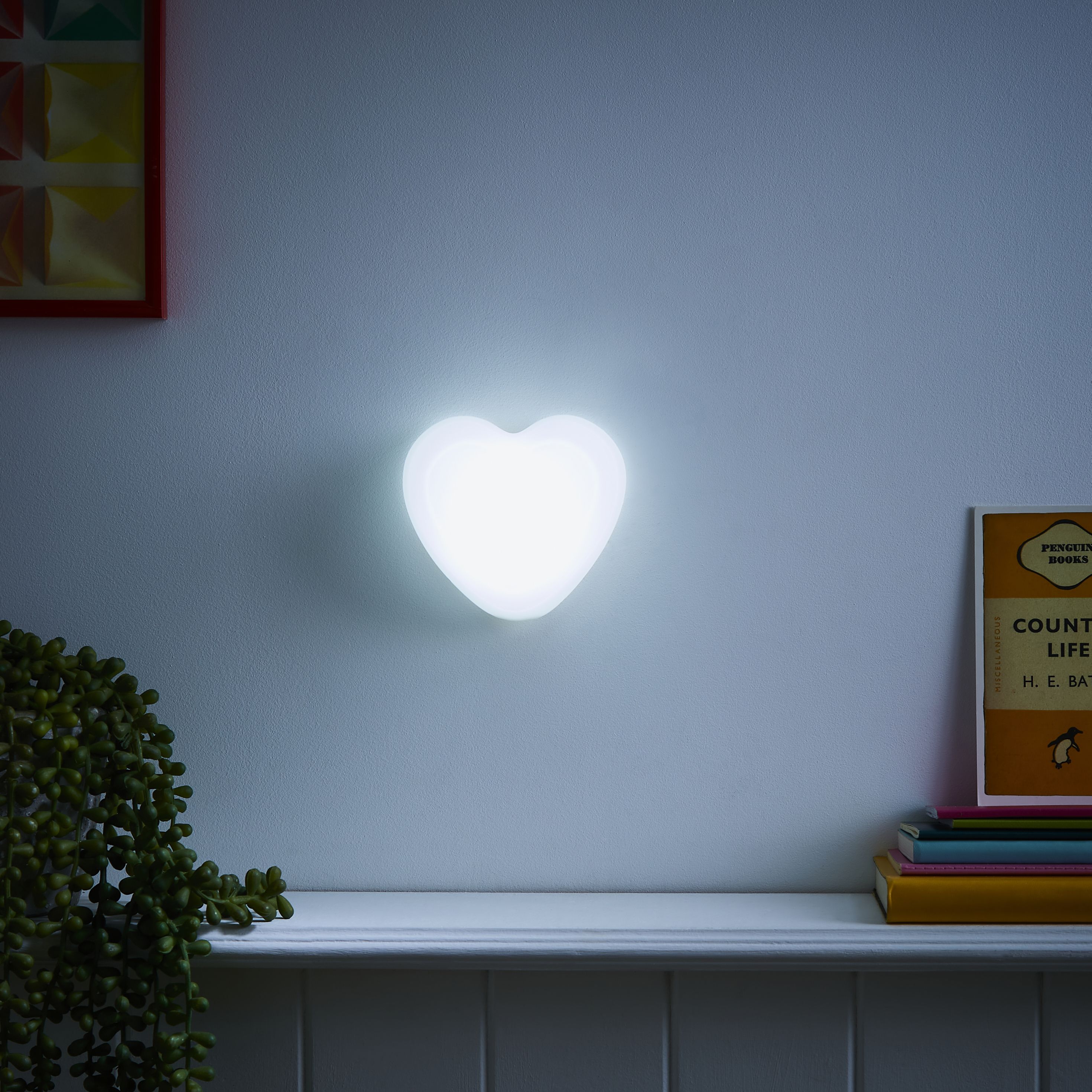 Glow Helia Multicolour Heart Integrated LED USB night light