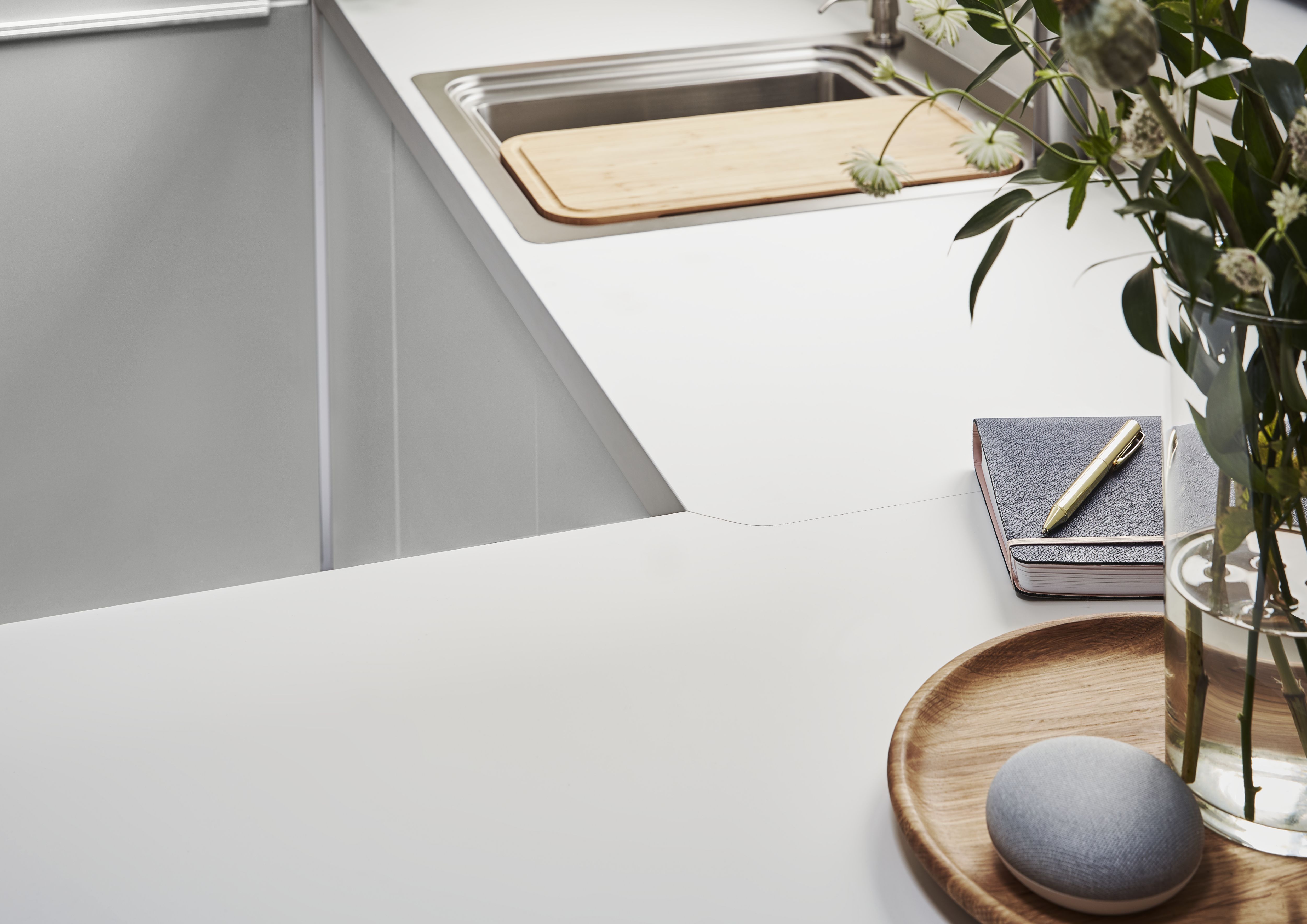 GoodHome 38mm Super matt White Chipboard & laminate Square edge Kitchen Worktop, (L)3000mm