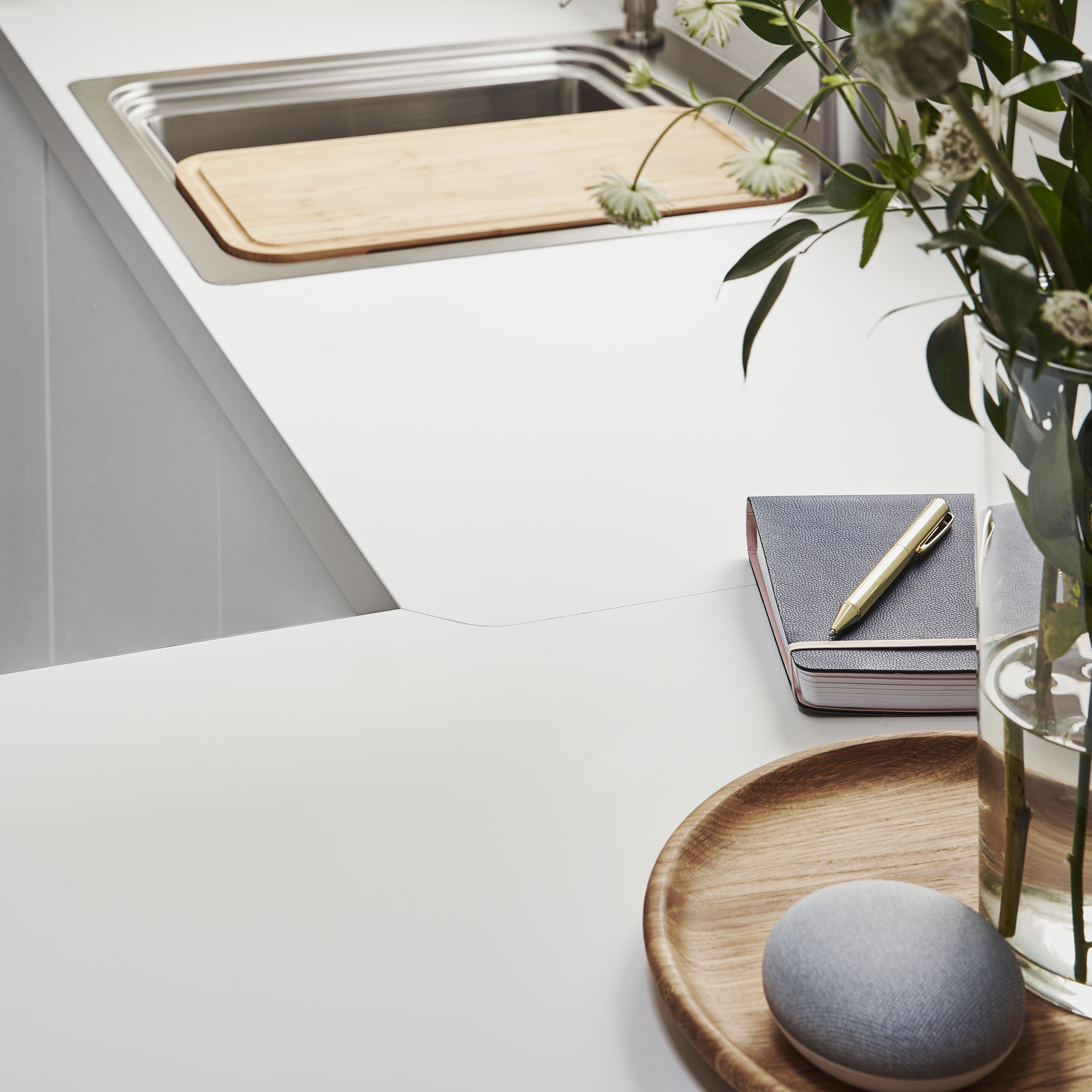 GoodHome 38mm Super matt White Chipboard & laminate Square edge Kitchen Worktop, (L)3000mm