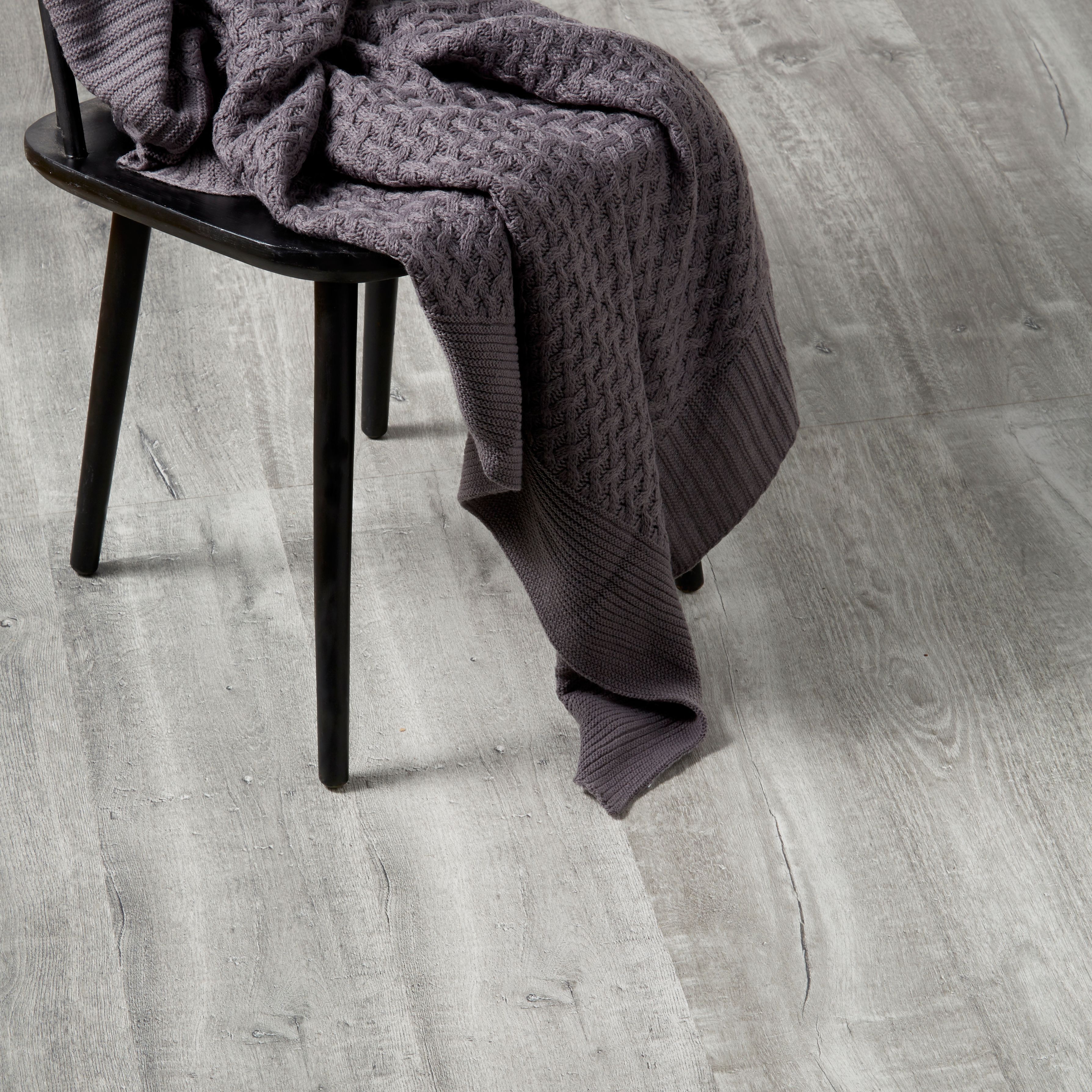 GoodHome Aberfeldy Grey Oak effect Laminate Flooring 1.996m