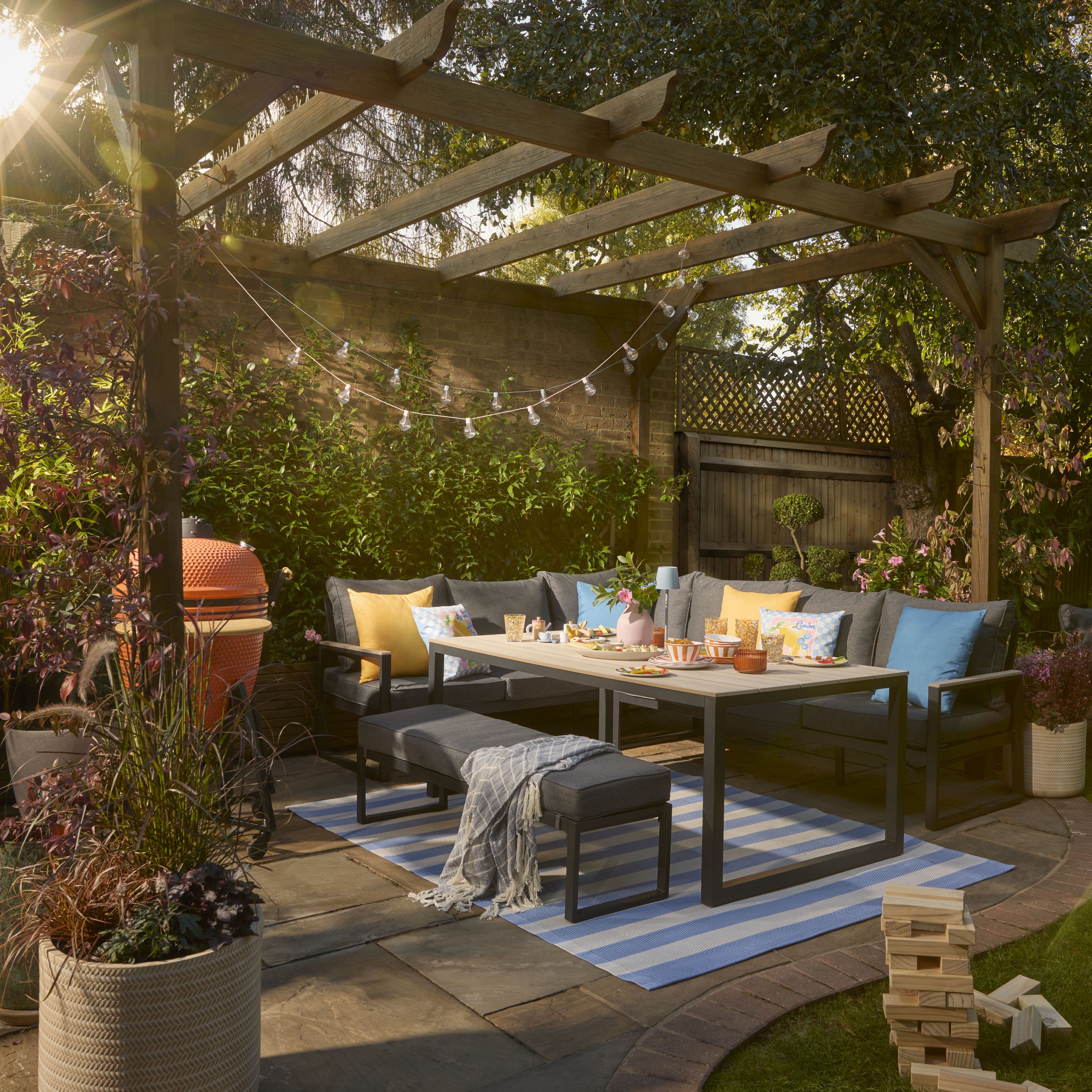 GoodHome Aconite Black Metal 8 Seater Corner Dining set