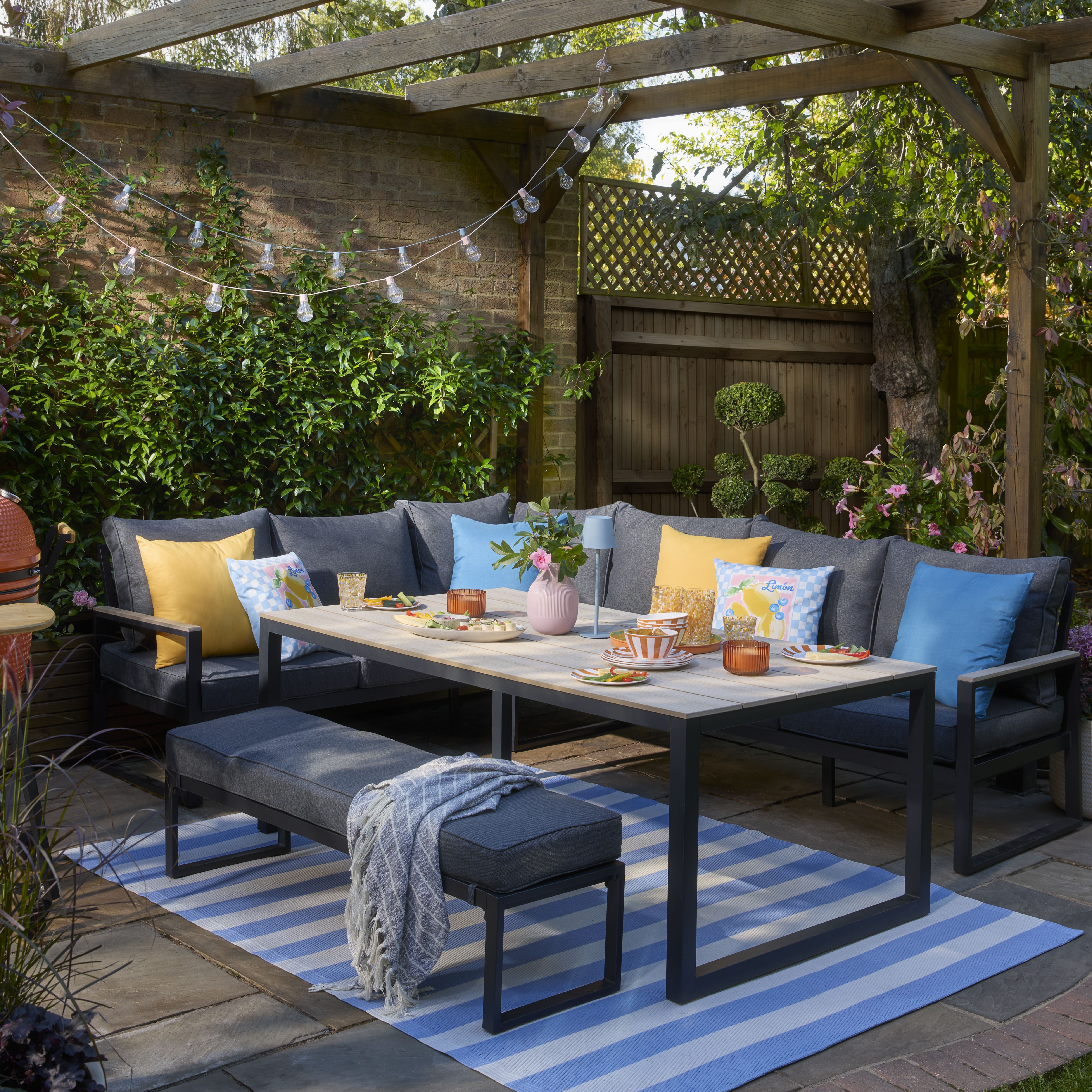 GoodHome Aconite Black Metal 8 Seater Corner Dining set